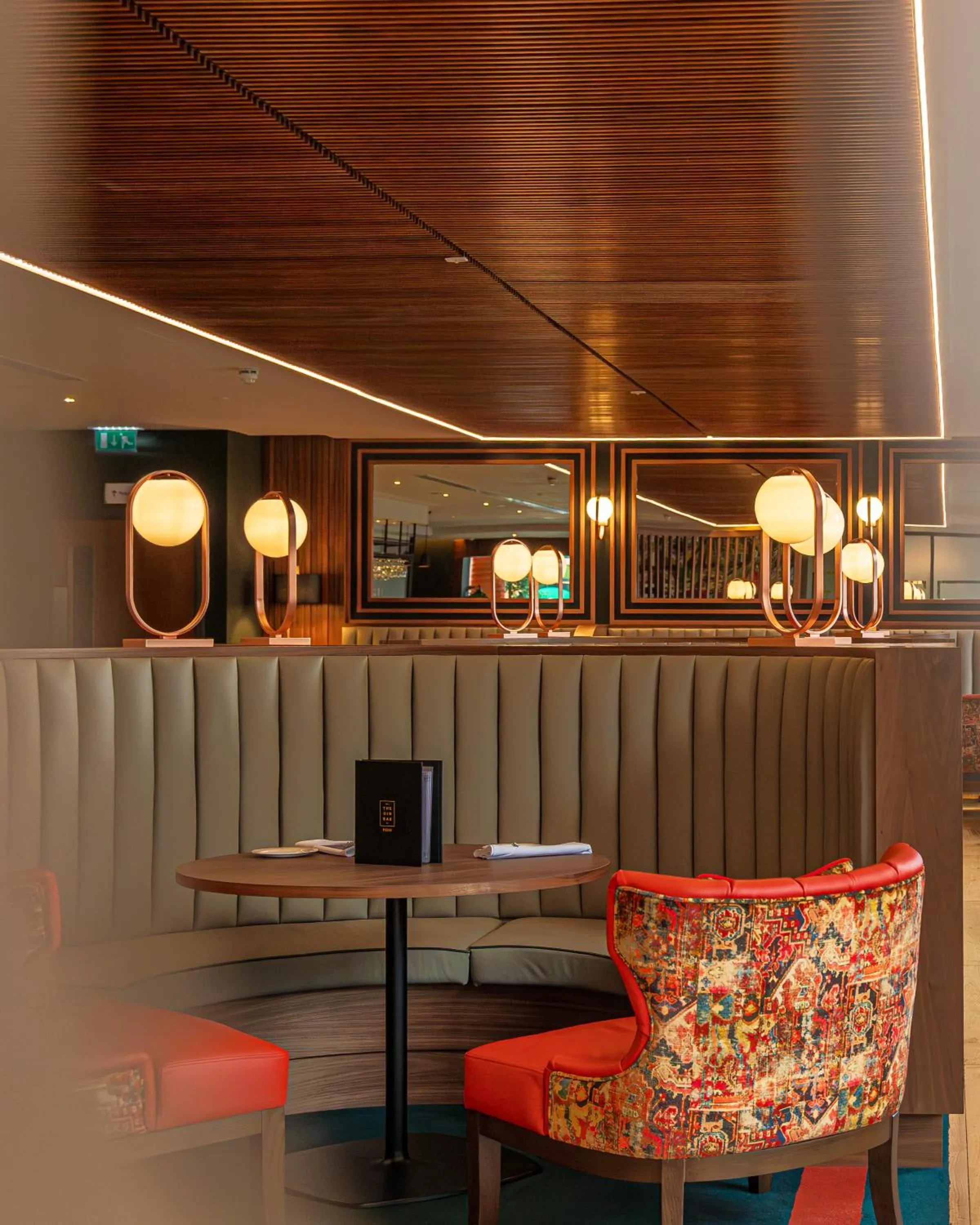 Lounge or bar in Crowne Plaza Newcastle - Stephenson Quarter by IHG