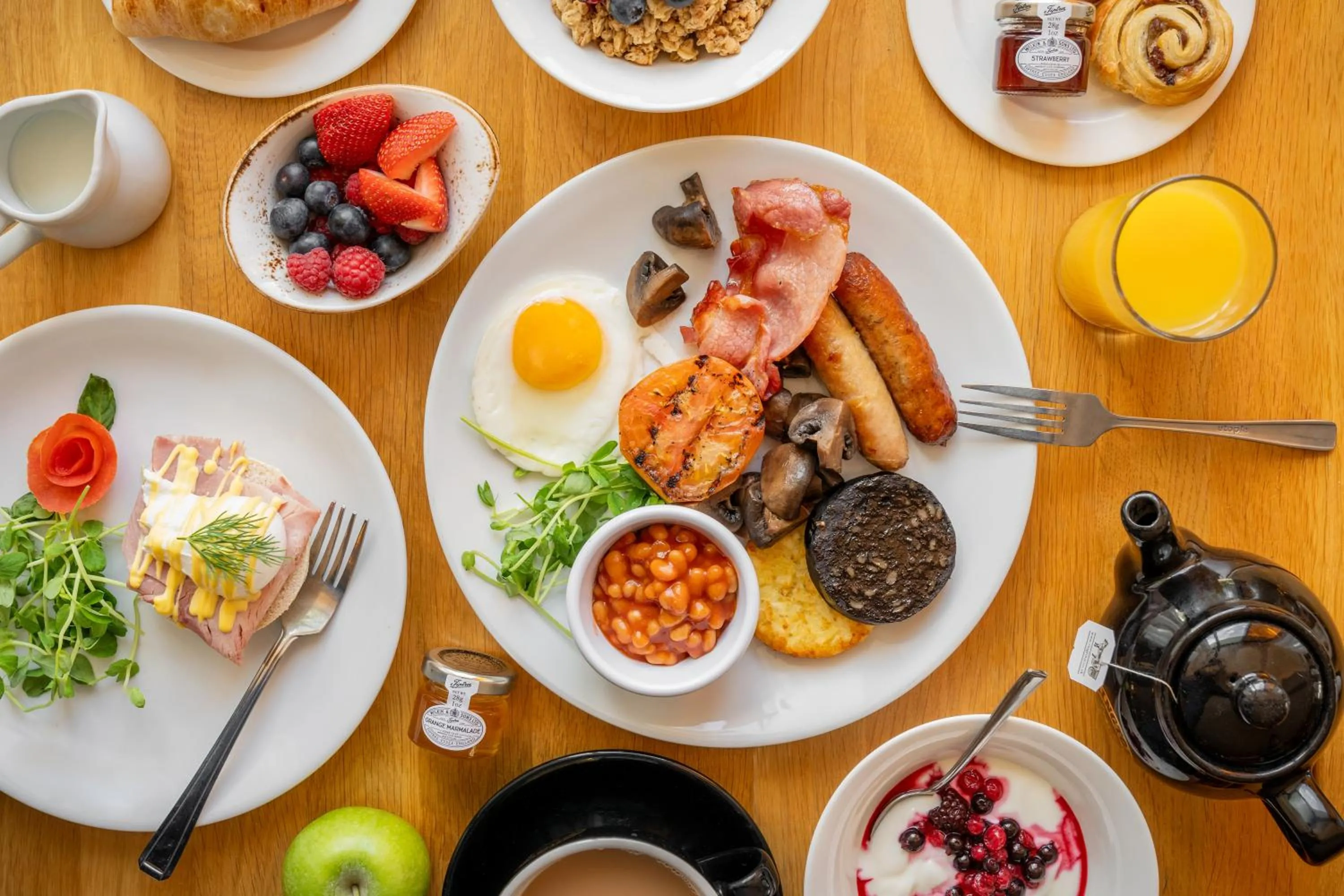 Breakfast in Crowne Plaza Newcastle - Stephenson Quarter by IHG