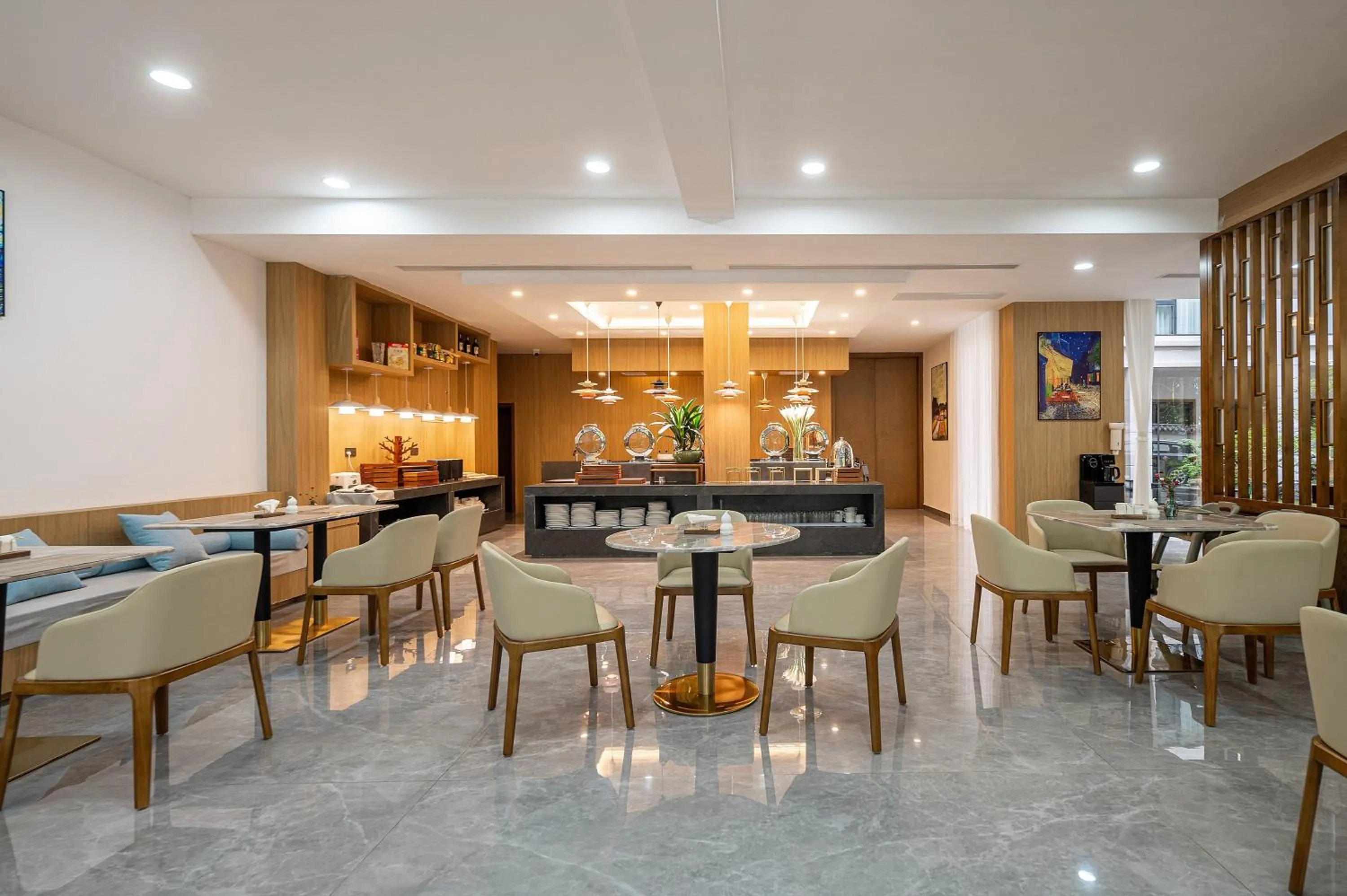 Restaurant/places to eat in Z HOTEL- Qingchengshan