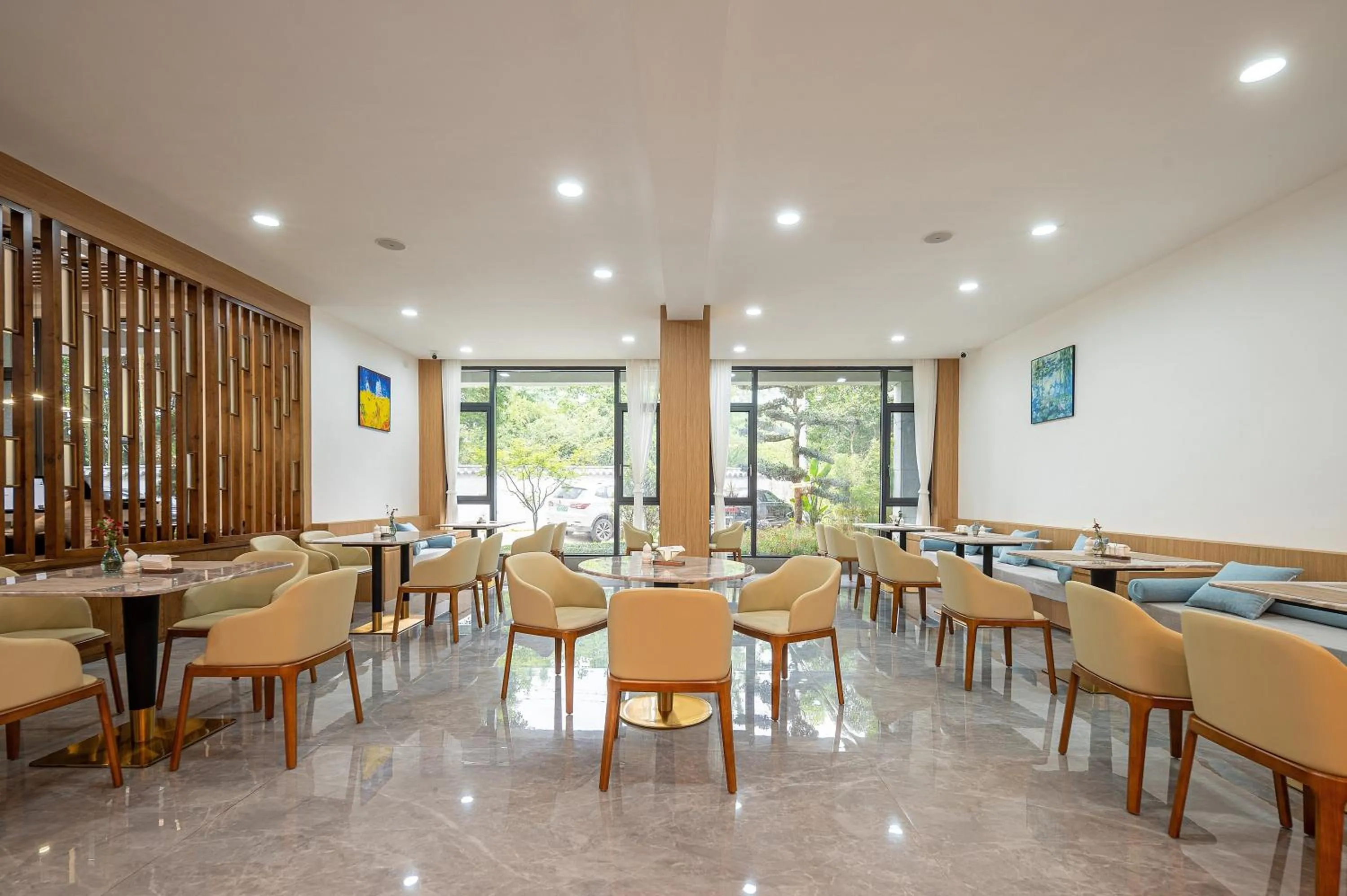 Restaurant/places to eat in Z HOTEL- Qingchengshan