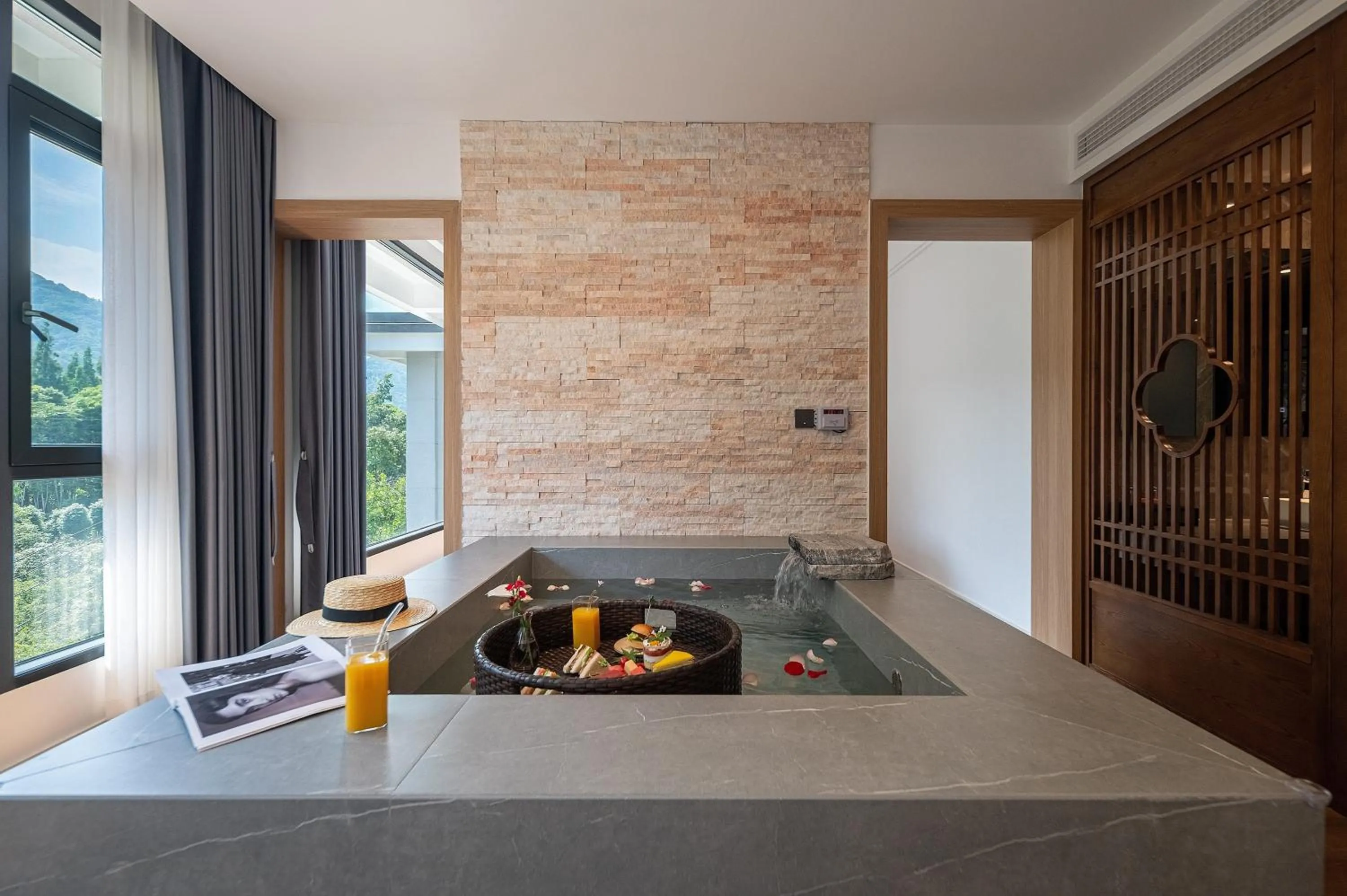 Hot Spring Bath in Z HOTEL- Qingchengshan