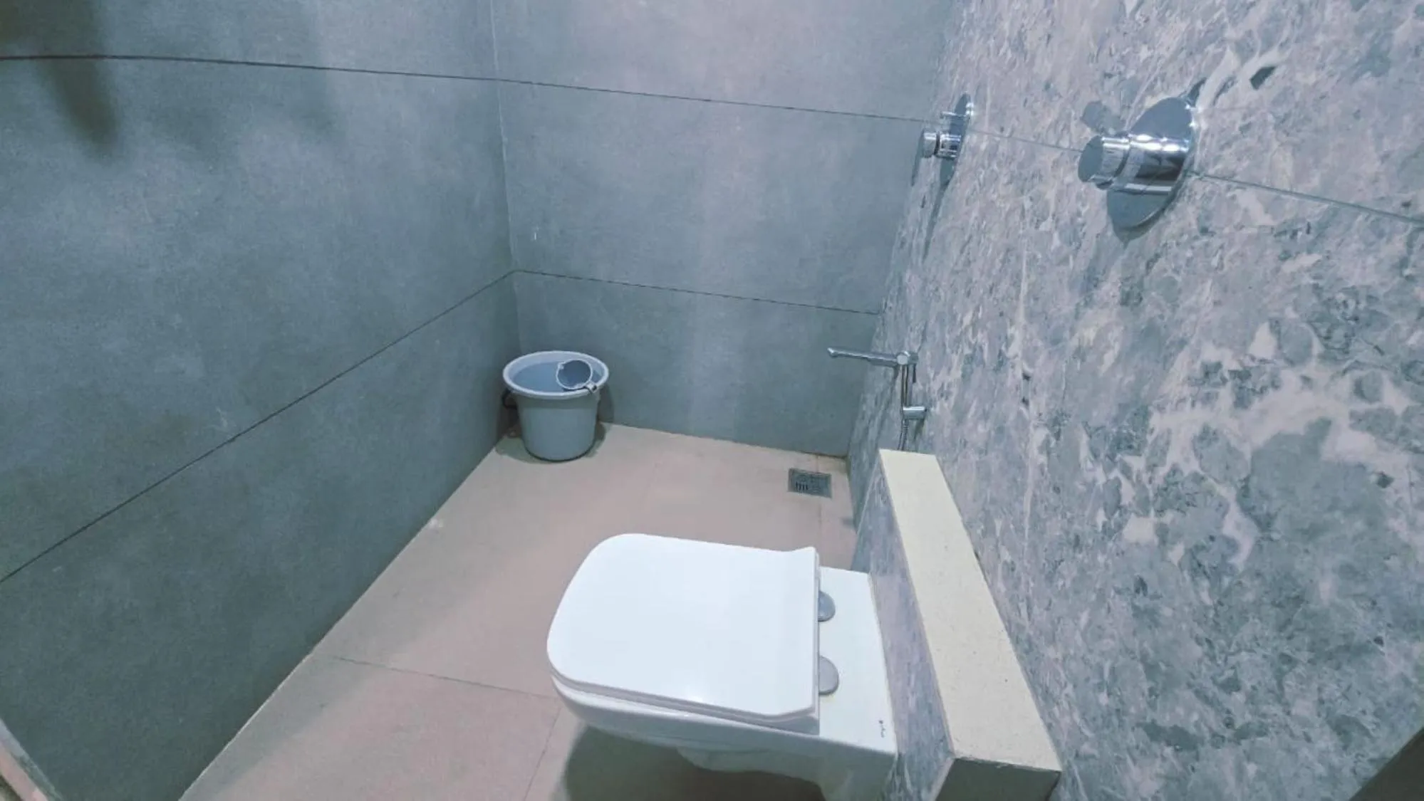 Shower in Hotel Laxmi Elite Karad