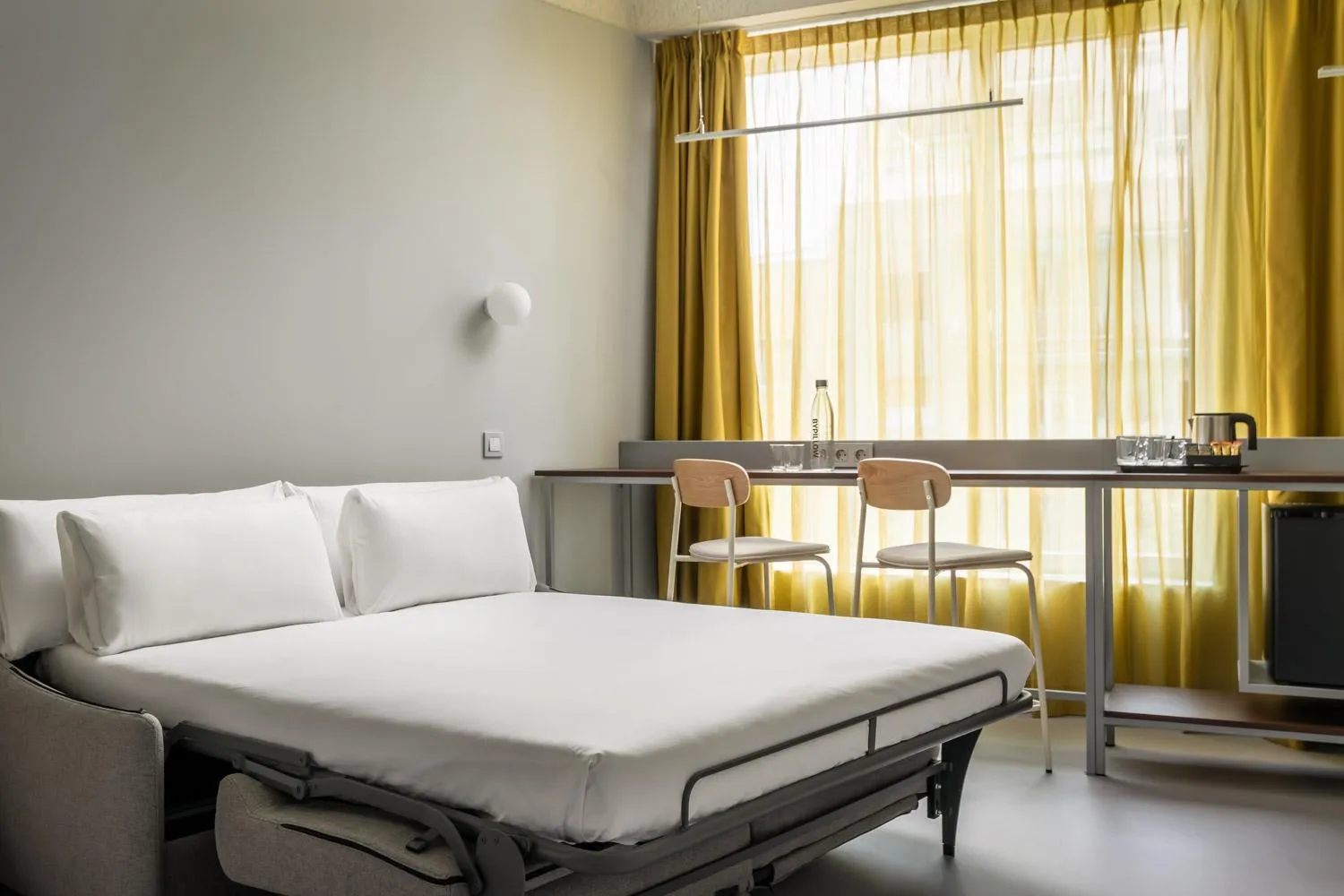 Bed in BYPILLOW Flamant