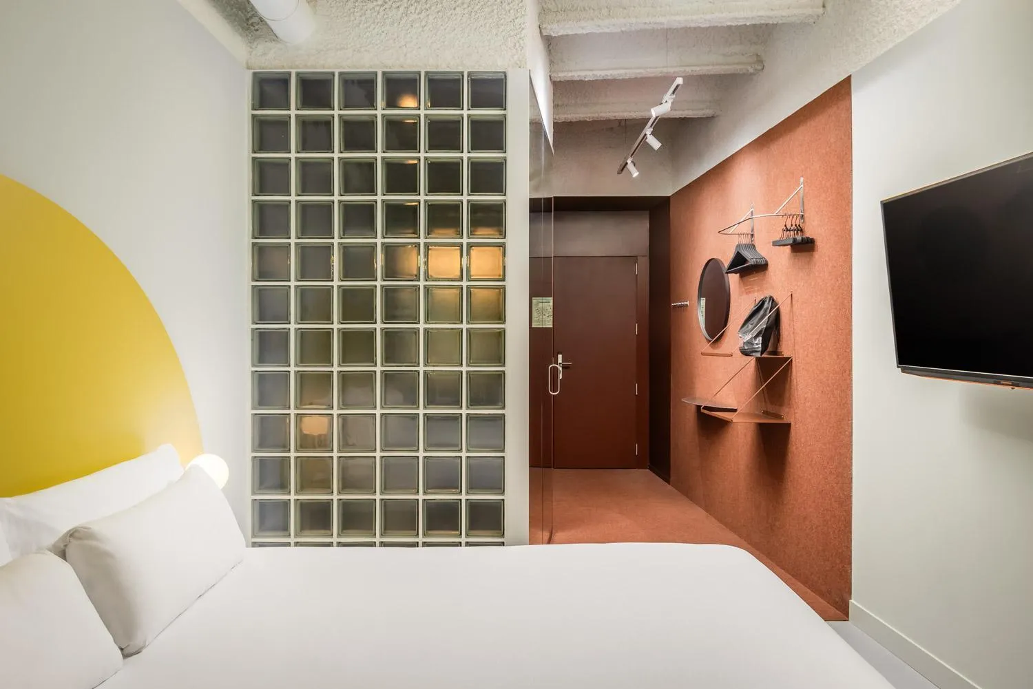 Bedroom, Bed in BYPILLOW Flamant