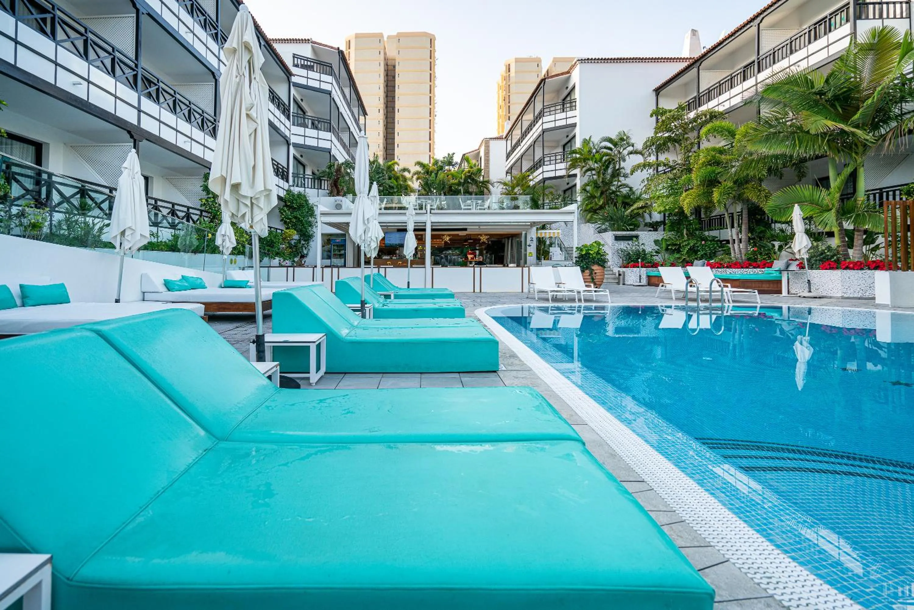 Swimming pool in Vanilla Garden Boutique Hotel - Adults Only