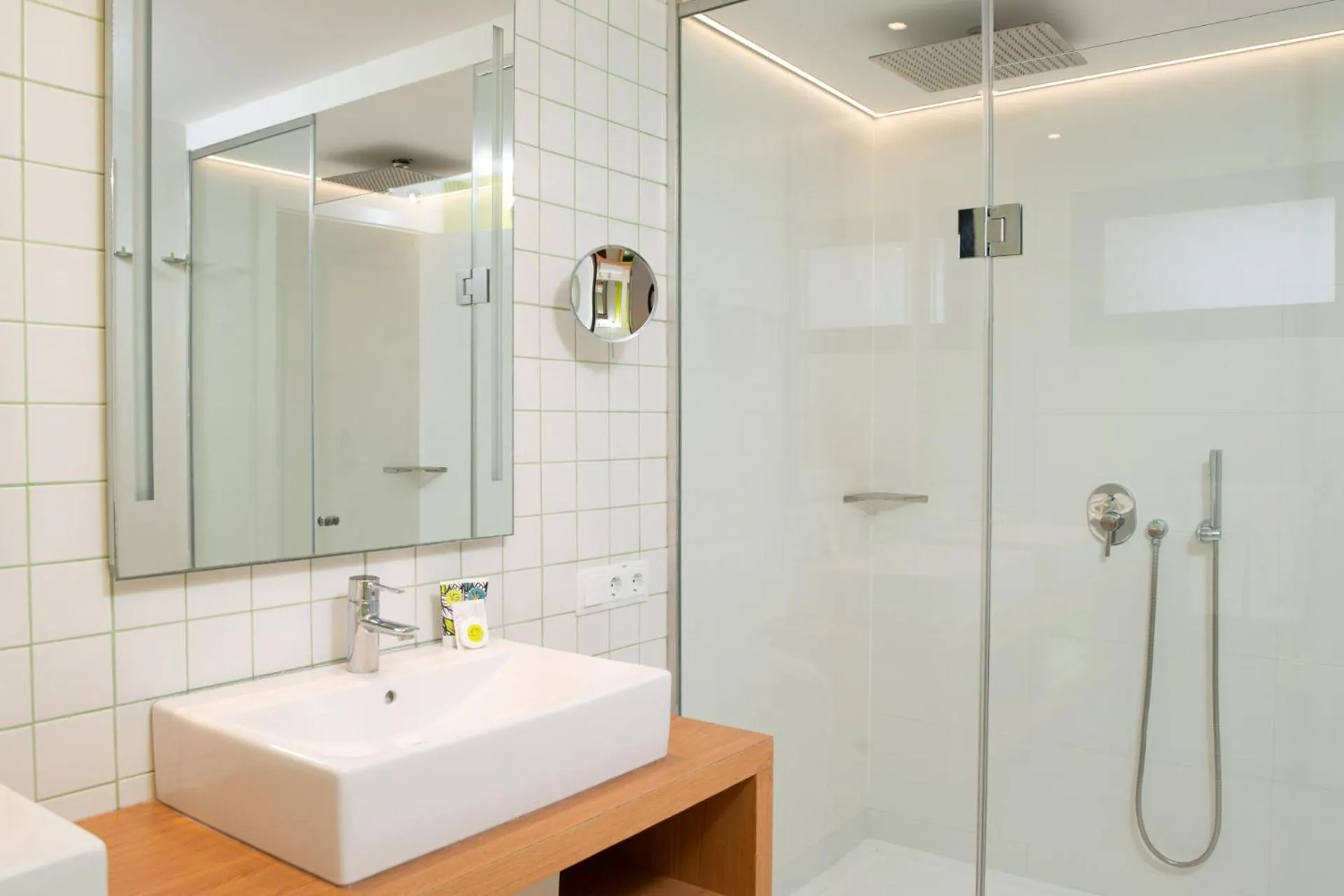 Shower in Vanilla Garden Boutique Hotel - Adults Only