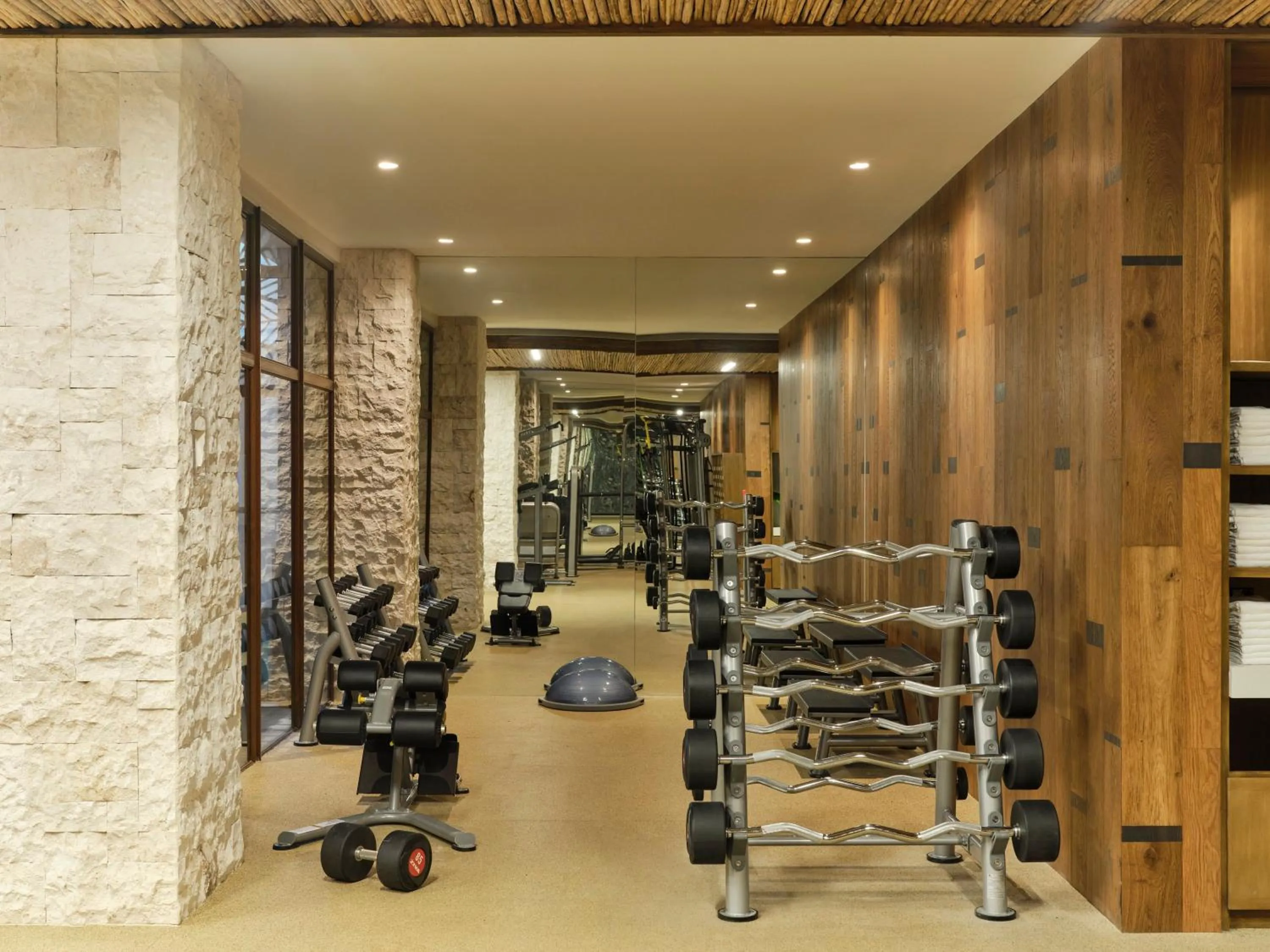 Spa and wellness centre/facilities in Kimpton - Grand Roatan Resort and Spa