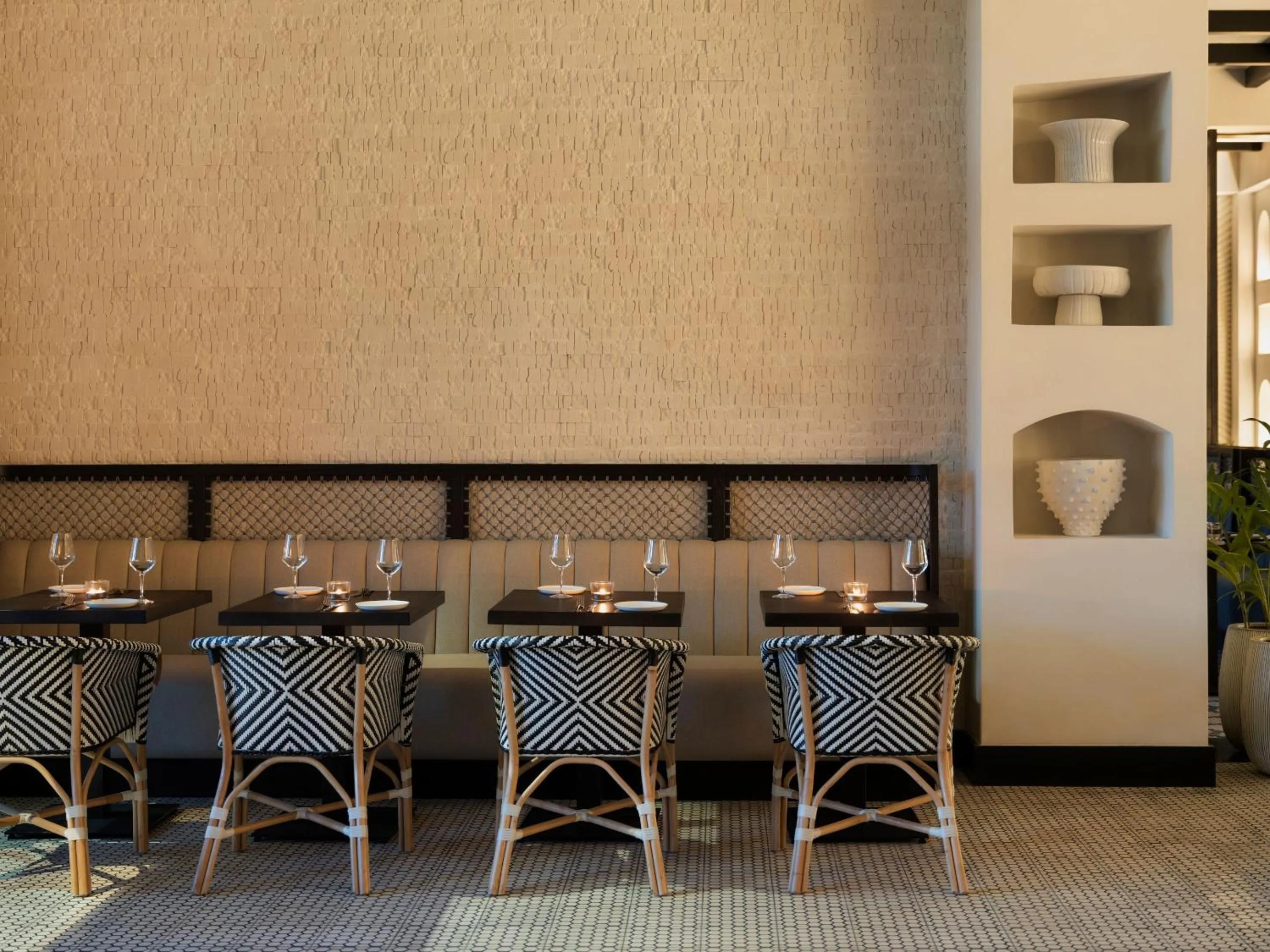 Restaurant/places to eat in Kimpton - Grand Roatan Resort and Spa