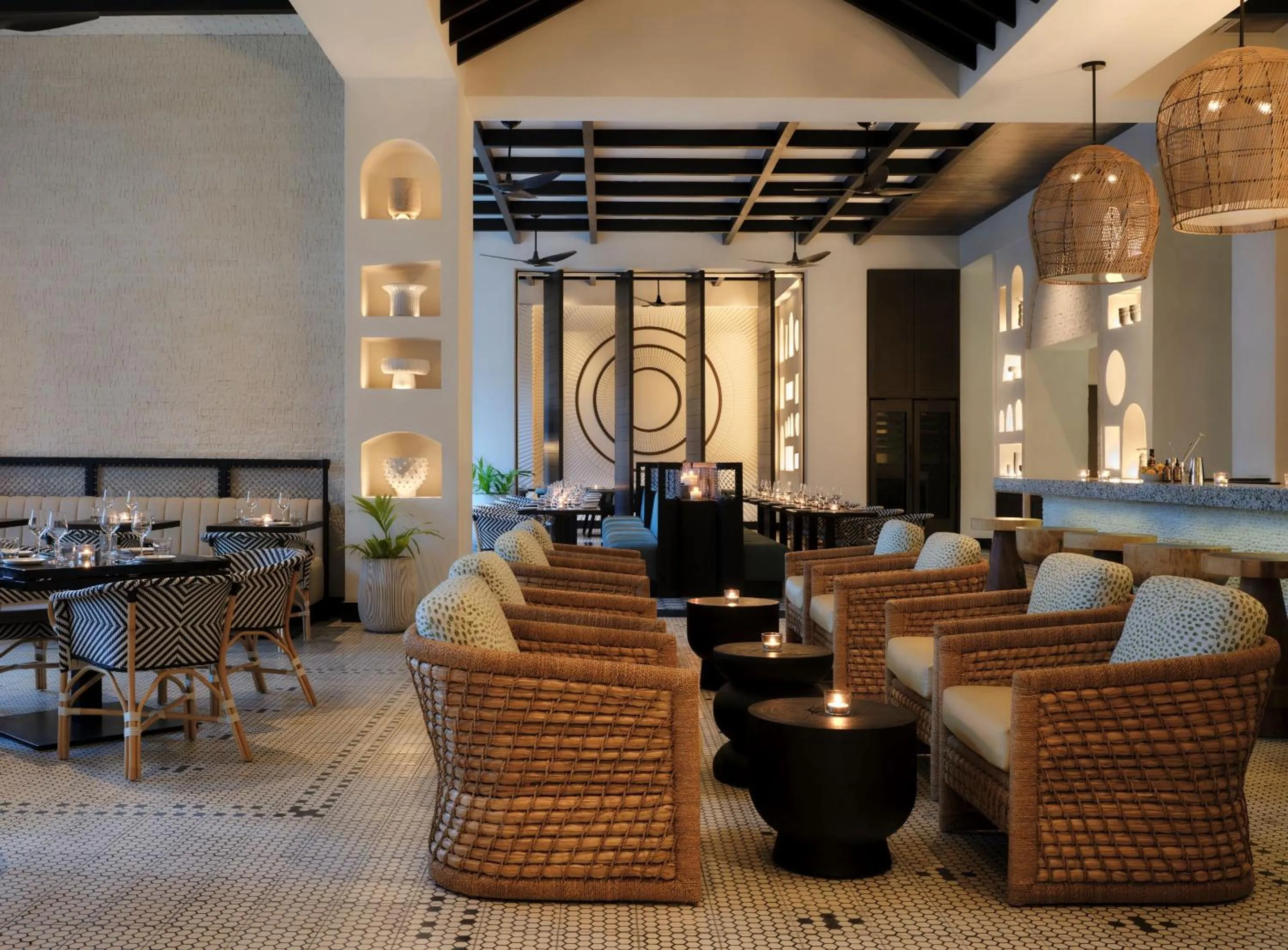 Restaurant/places to eat in Kimpton - Grand Roatan Resort and Spa