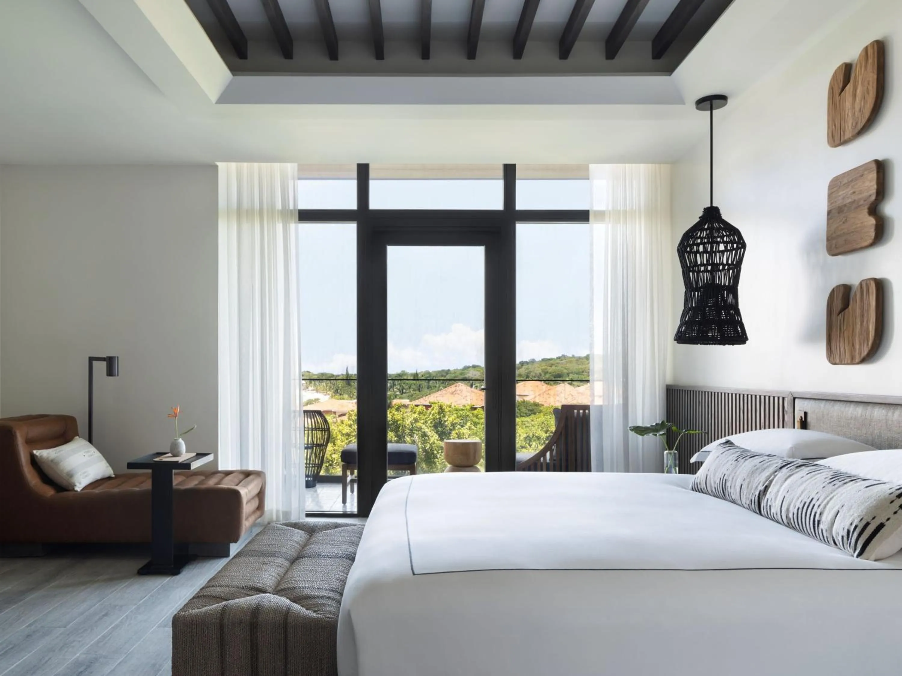 Photo of the whole room, Bed in Kimpton - Grand Roatan Resort and Spa