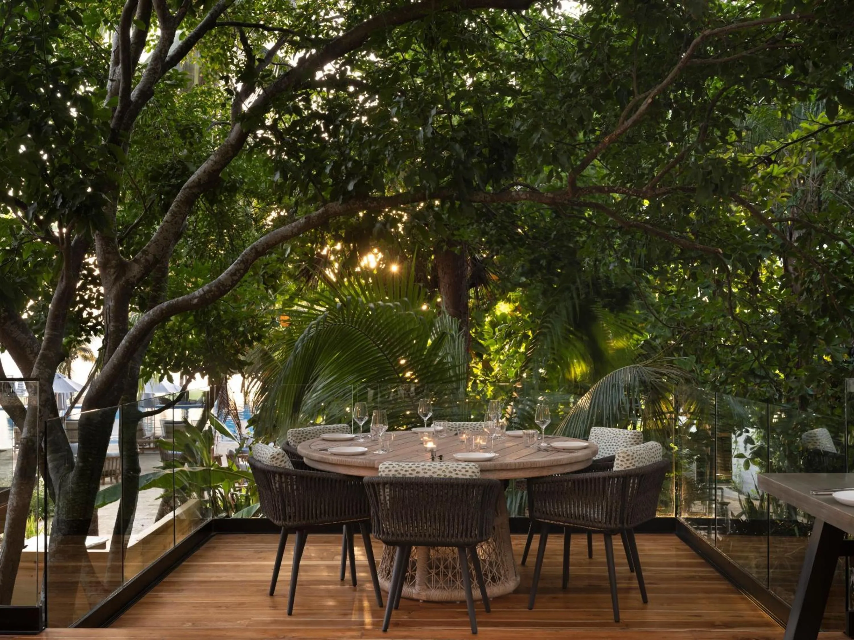 Restaurant/places to eat in Kimpton - Grand Roatan Resort and Spa