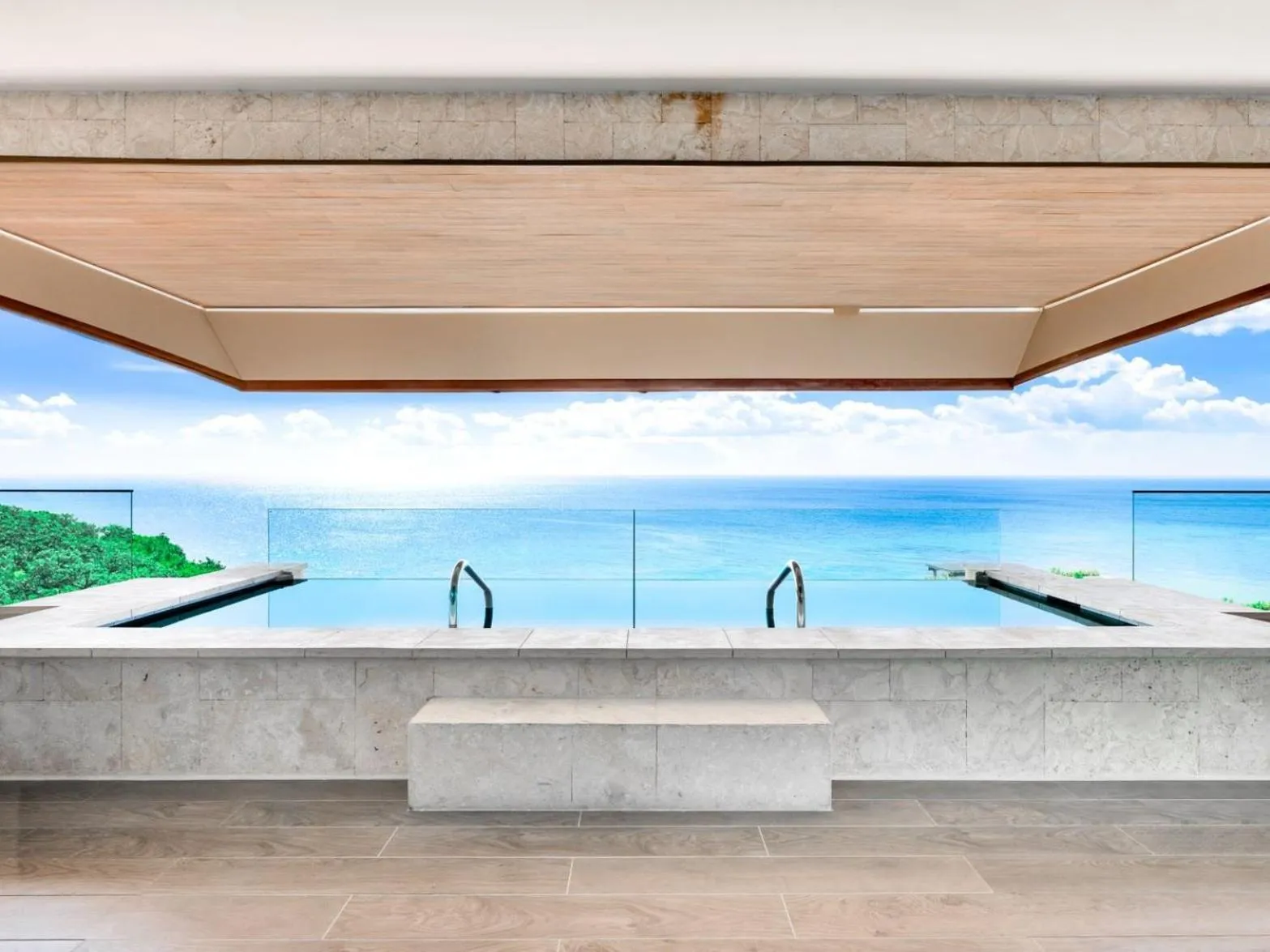 Photo of the whole room in Kimpton - Grand Roatan Resort and Spa