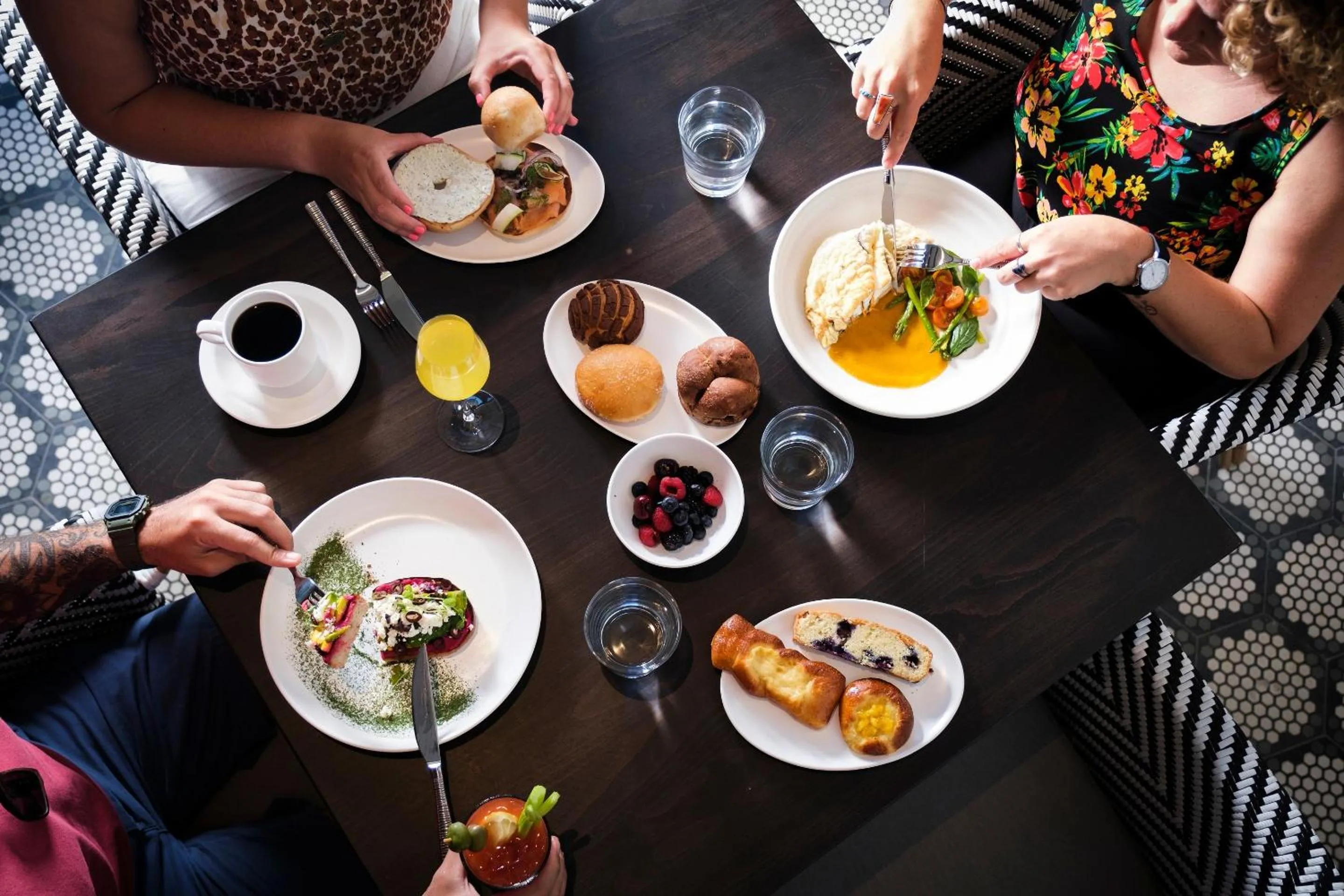 Restaurant/places to eat in Kimpton - Grand Roatan Resort and Spa