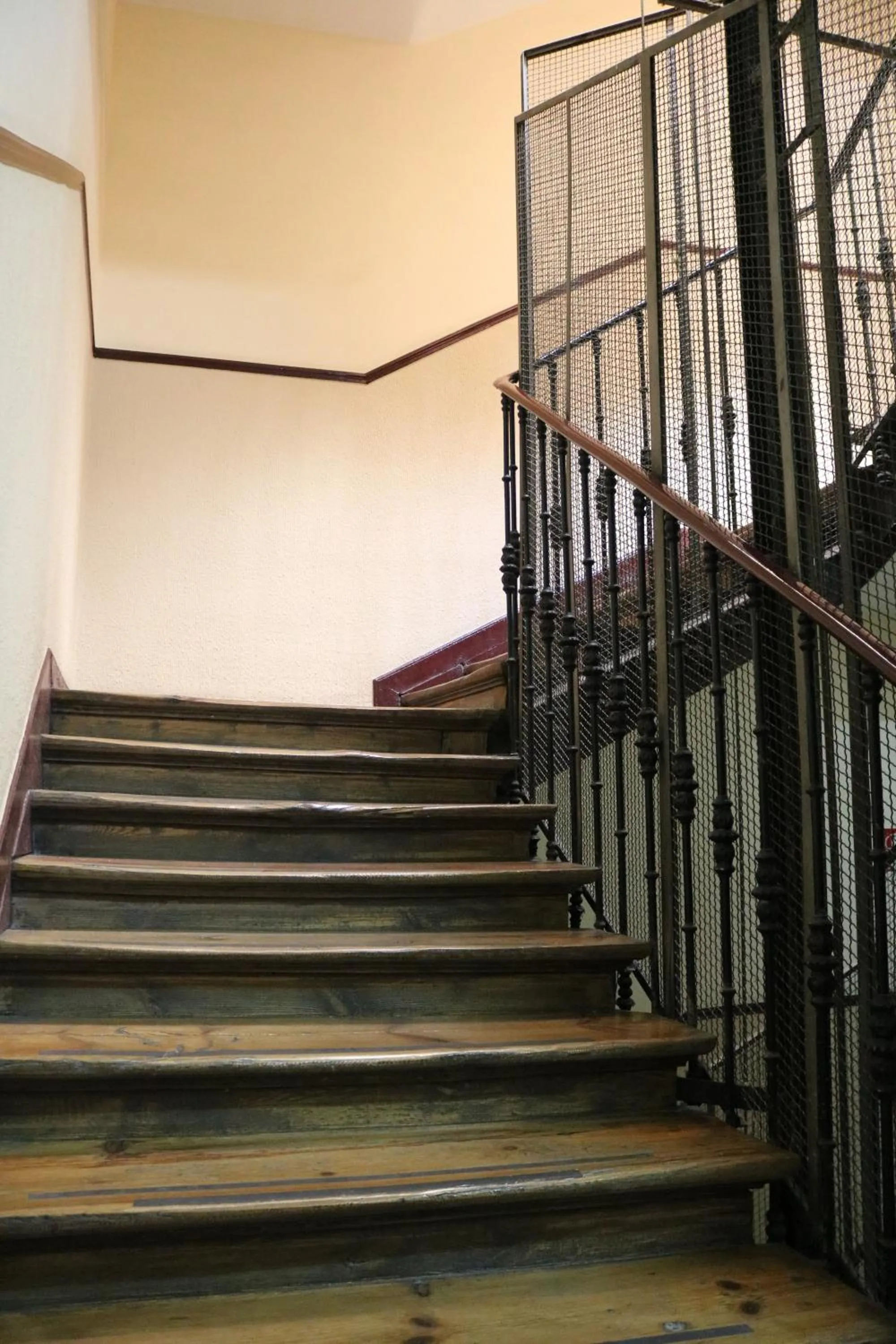 Property building in Fuencarral Rooms