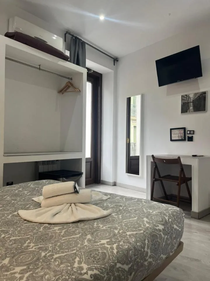 Bed in Fuencarral Rooms