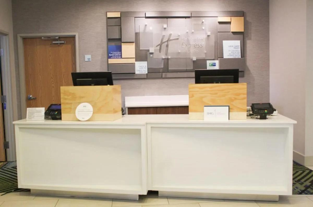 Lobby or reception in Holiday Inn Express and Suites Martinsville Bloomington Area