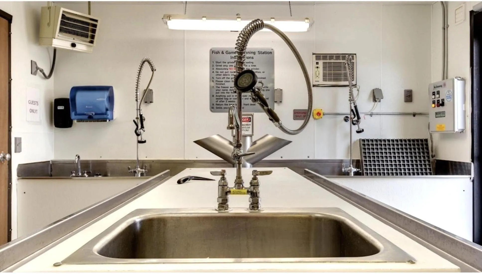 Area and facilities in Fireside Inn and Suites