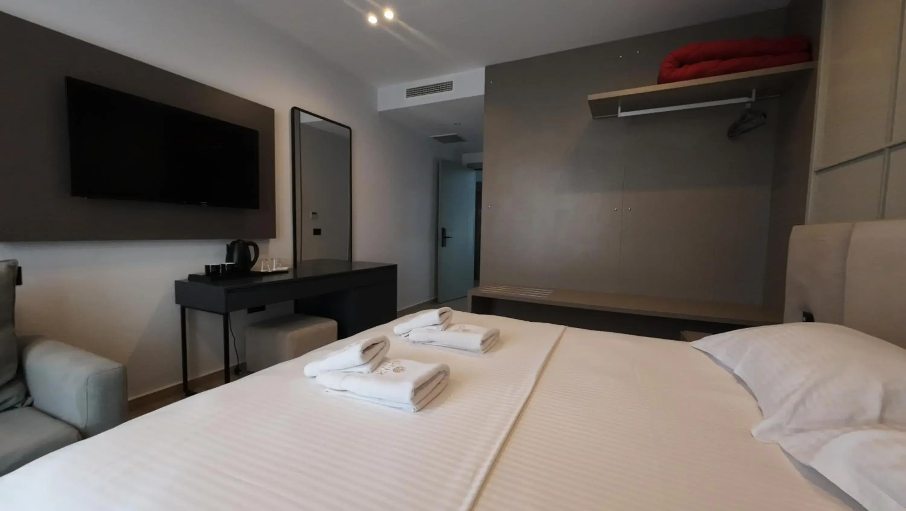 Deluxe Queen Suite with Balcony and Sea View in Hotel Boutique Onix Deluxe Queen Suite with Balcony and Sea View in Hotel Boutique Onix