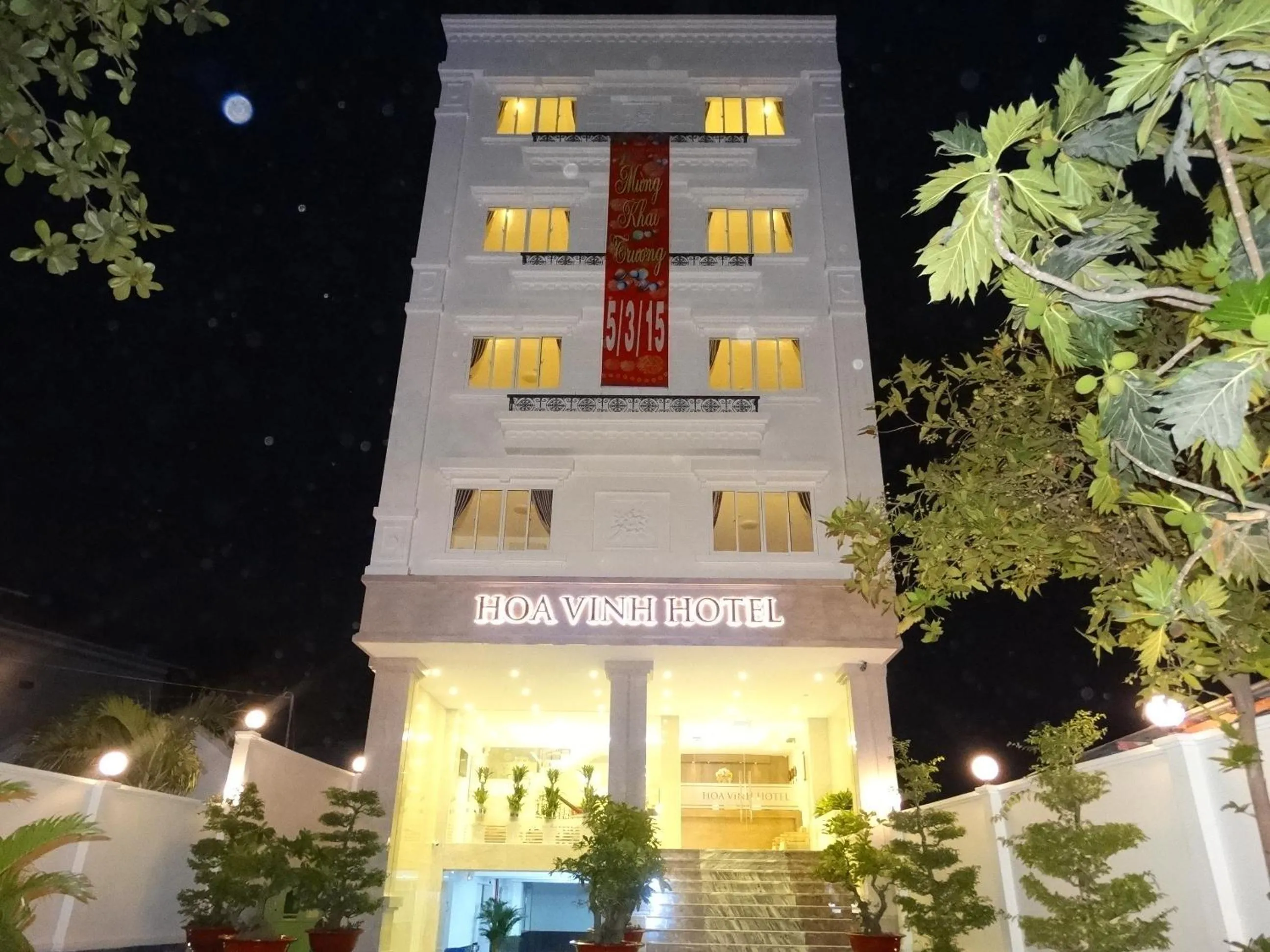 Facade/entrance in Hoa Vinh Hotel