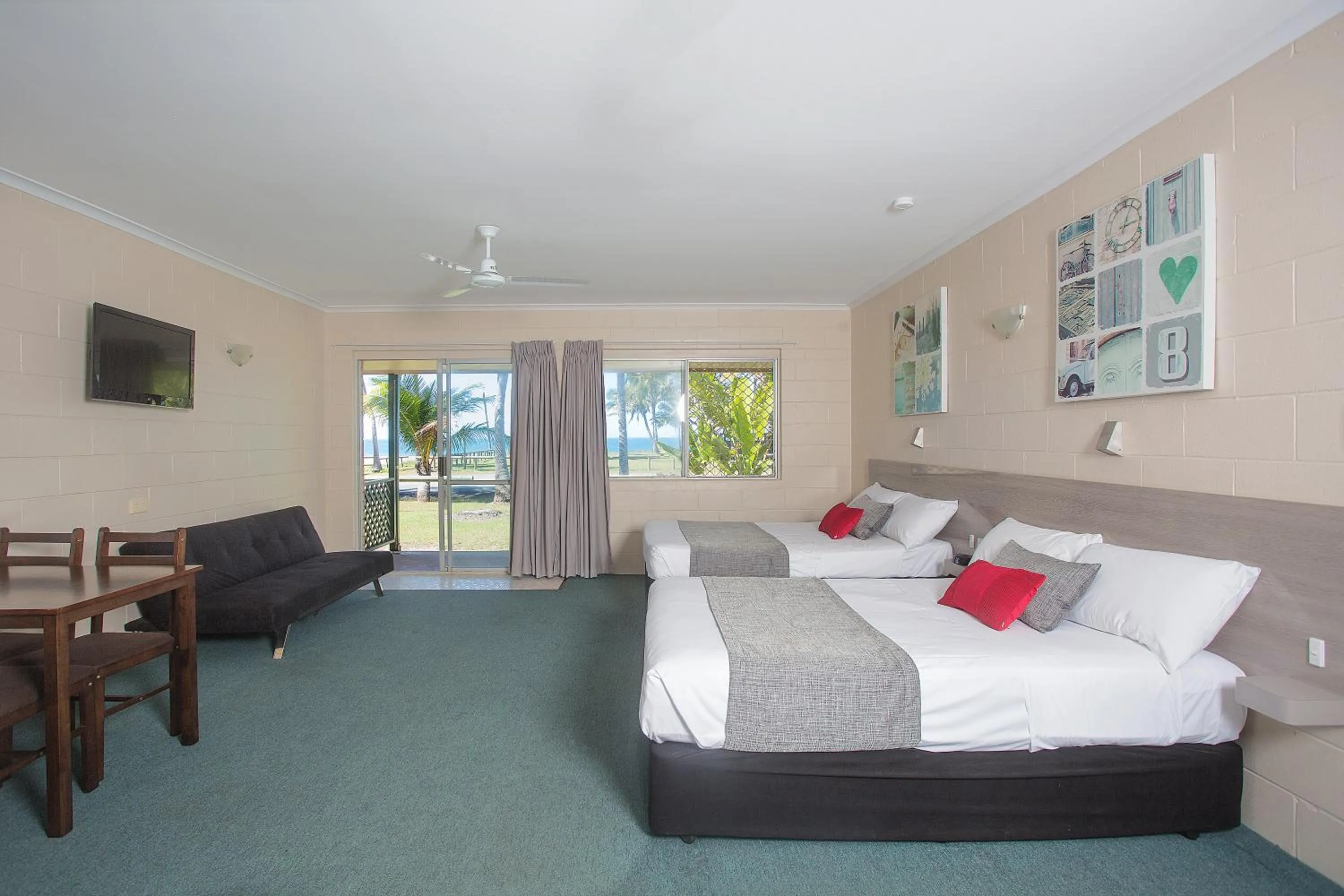 Photo of the whole room in Sarina Beach Motel