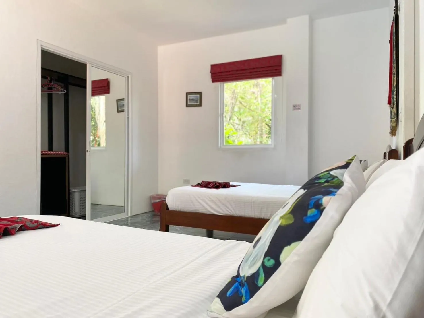 Bed in Chalong - 10 BR Private Pool Villa - Villa Nap Dau - Phuket