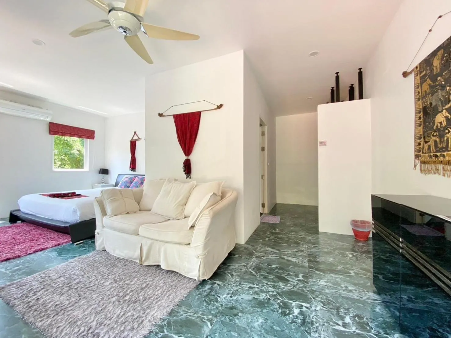 Bed in Chalong - 10 BR Private Pool Villa - Villa Nap Dau - Phuket