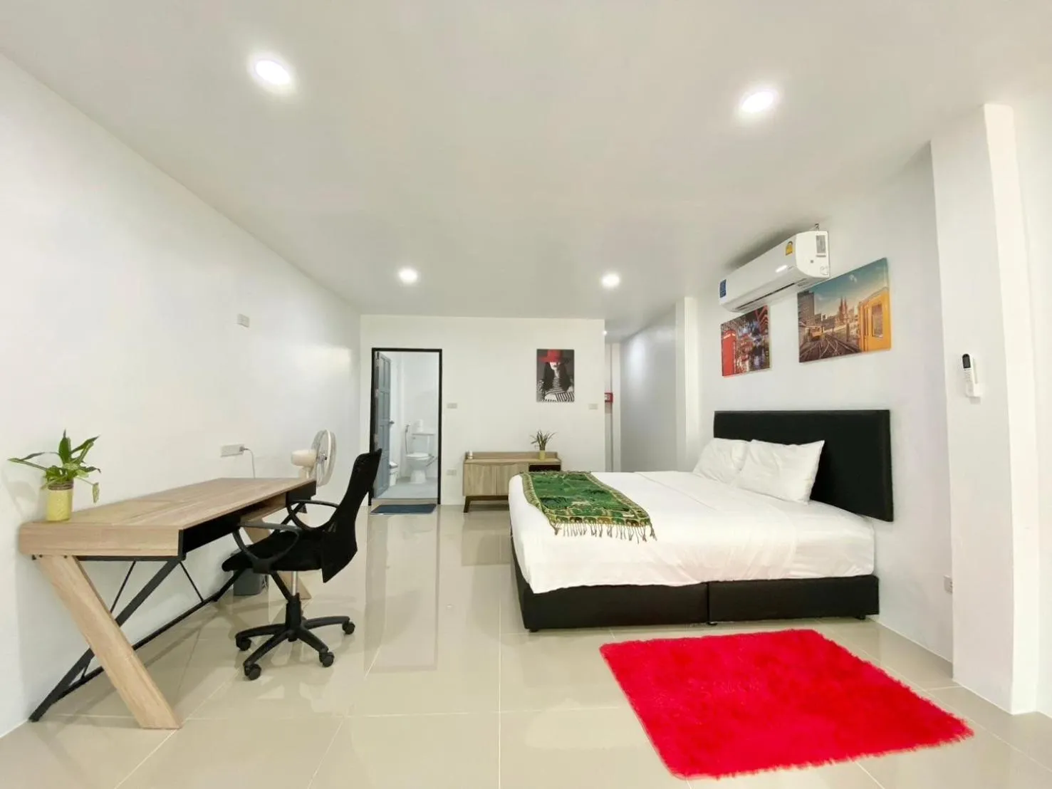 Bed in Chalong - 10 BR Private Pool Villa - Villa Nap Dau - Phuket