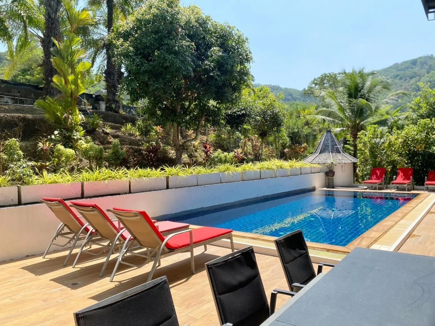 Patio in Chalong - 10 BR Private Pool Villa - Villa Nap Dau - Phuket