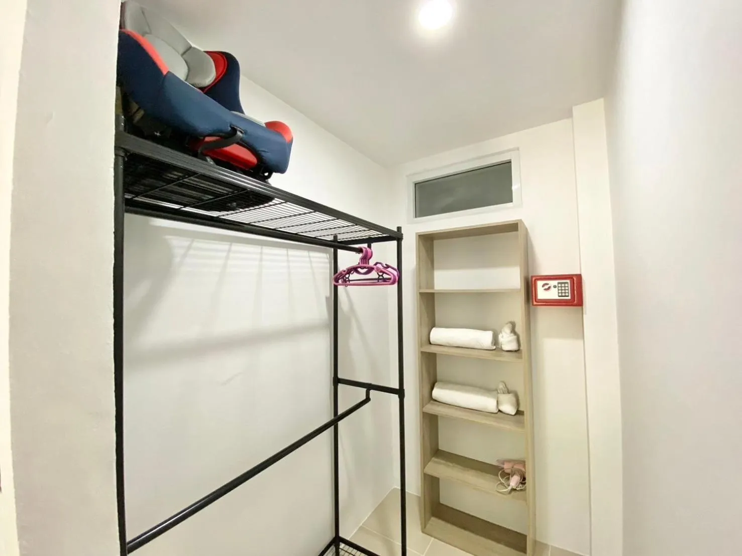 wardrobe in Chalong - 10 BR Private Pool Villa - Villa Nap Dau - Phuket