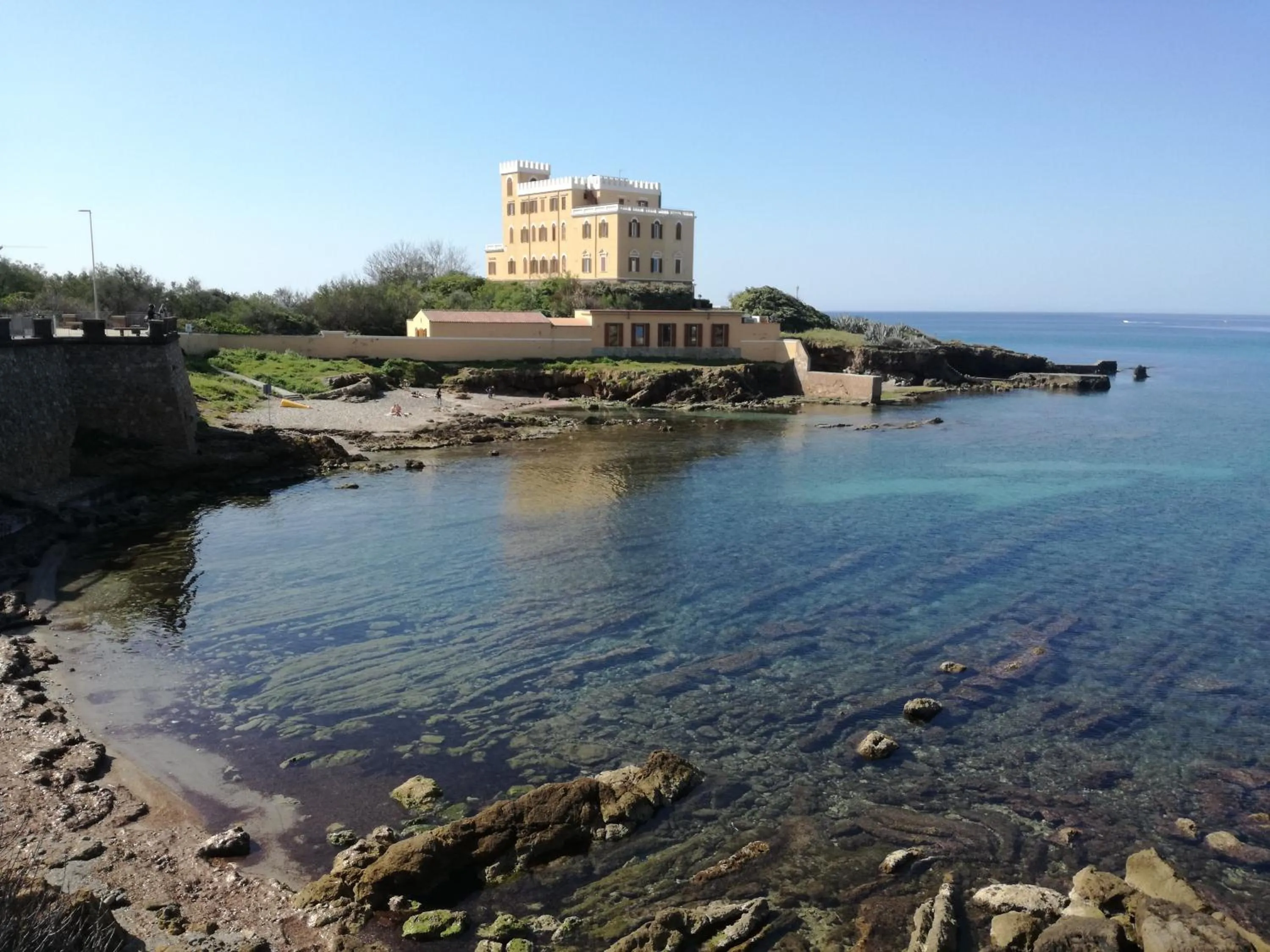 Nearby landmark in B&B Asteroidea