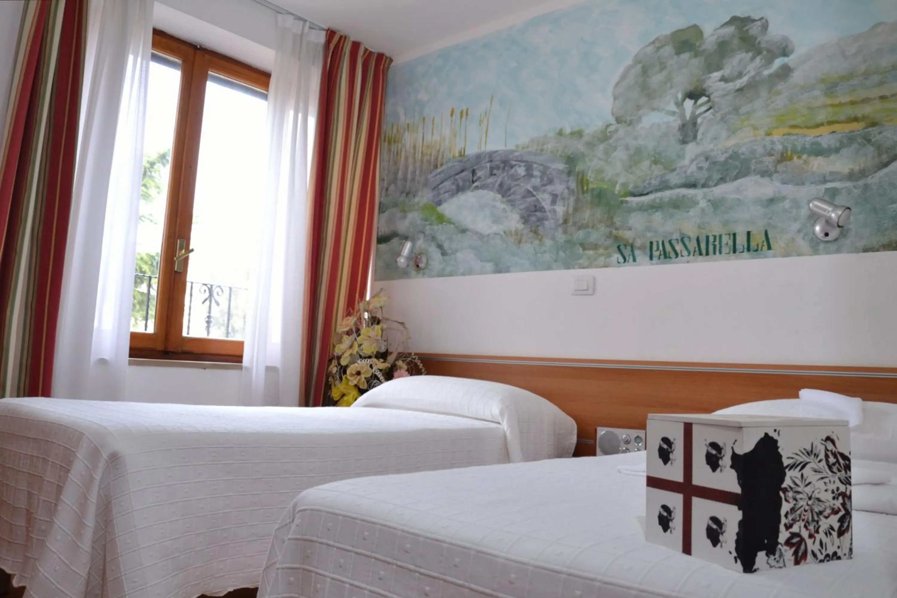 Bedroom, Bed in Sale Hotel