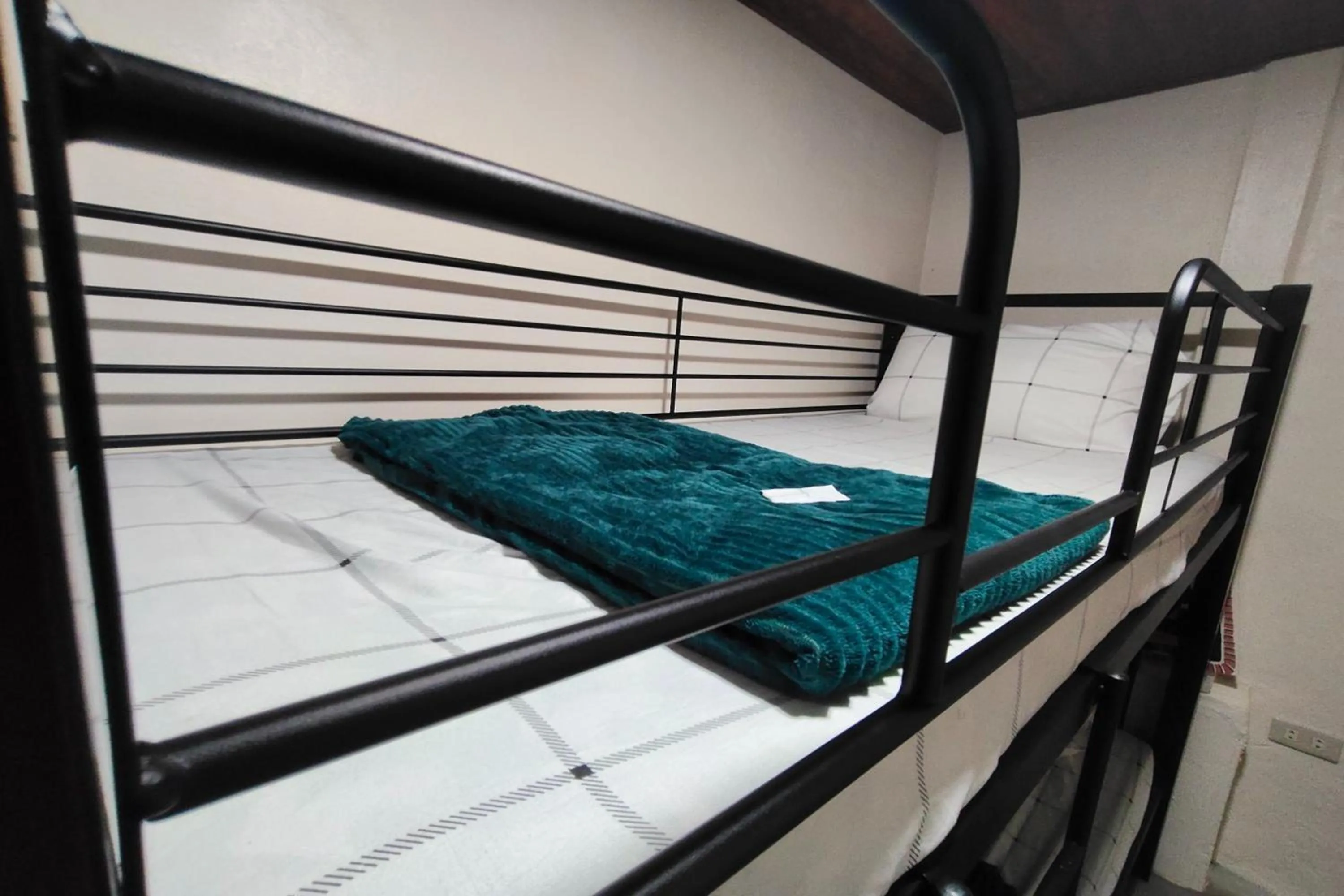 Bed in La Ud Lounge and Hostel