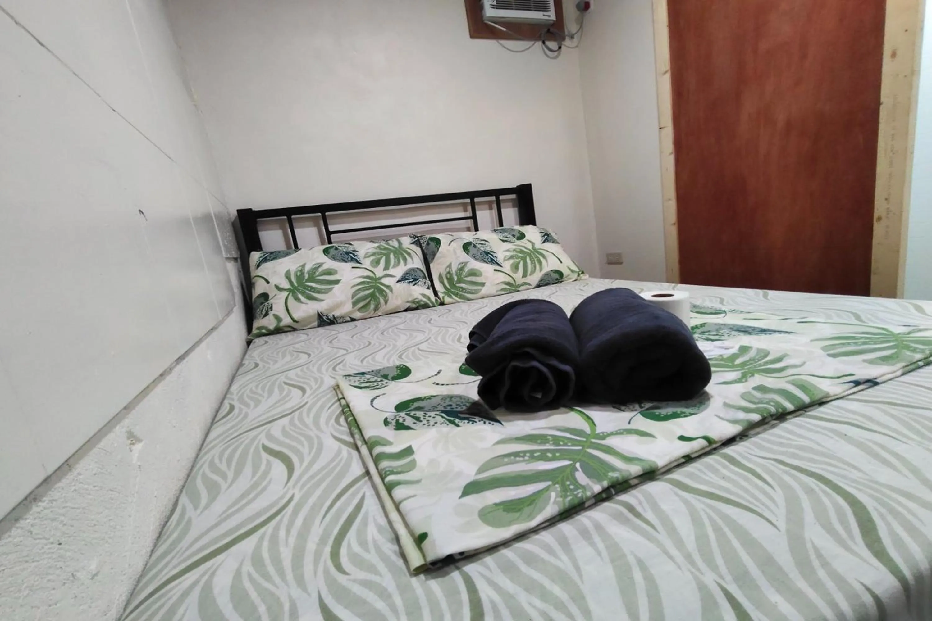 Bed in La Ud Lounge and Hostel