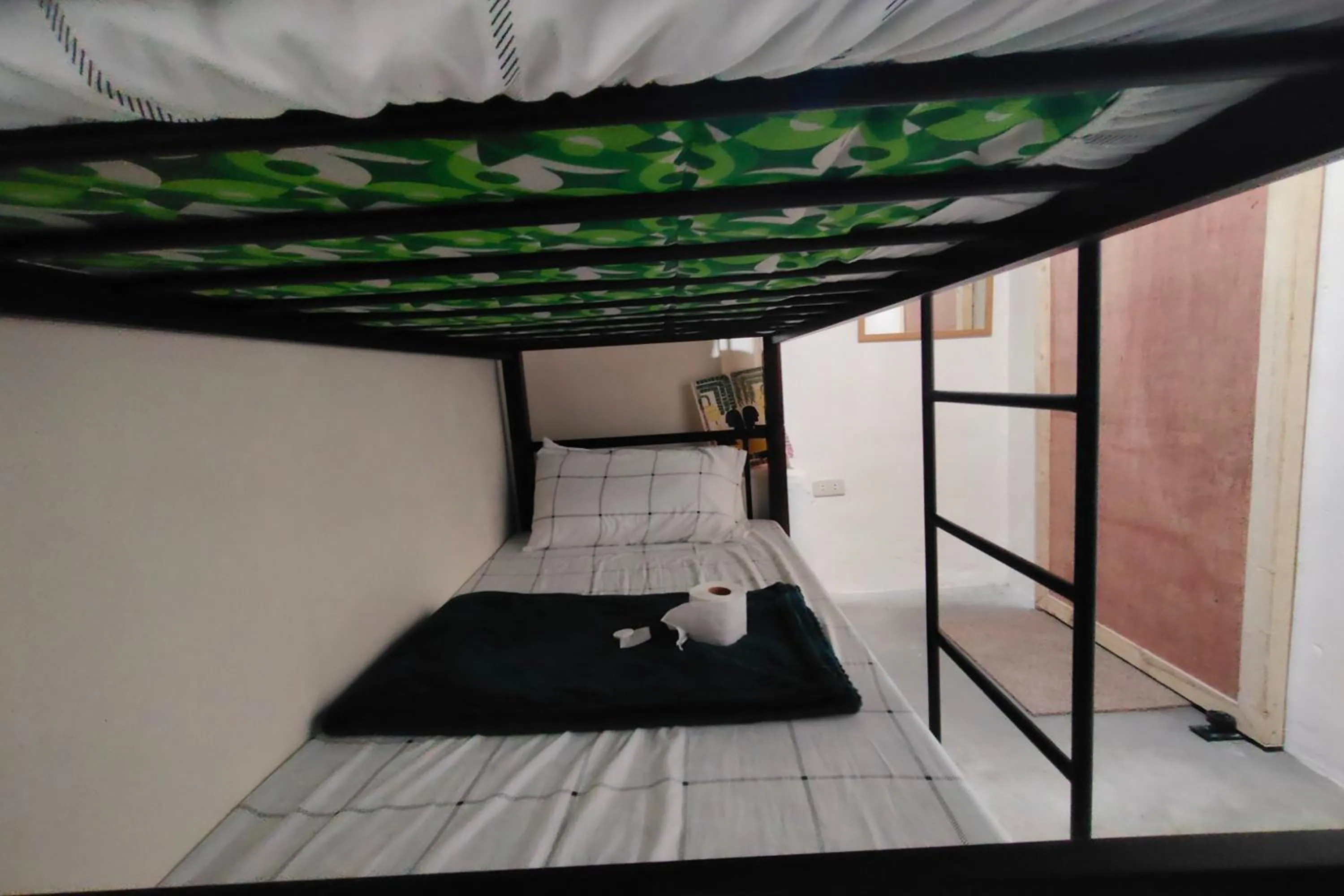 Bedroom, Bed in La Ud Lounge and Hostel