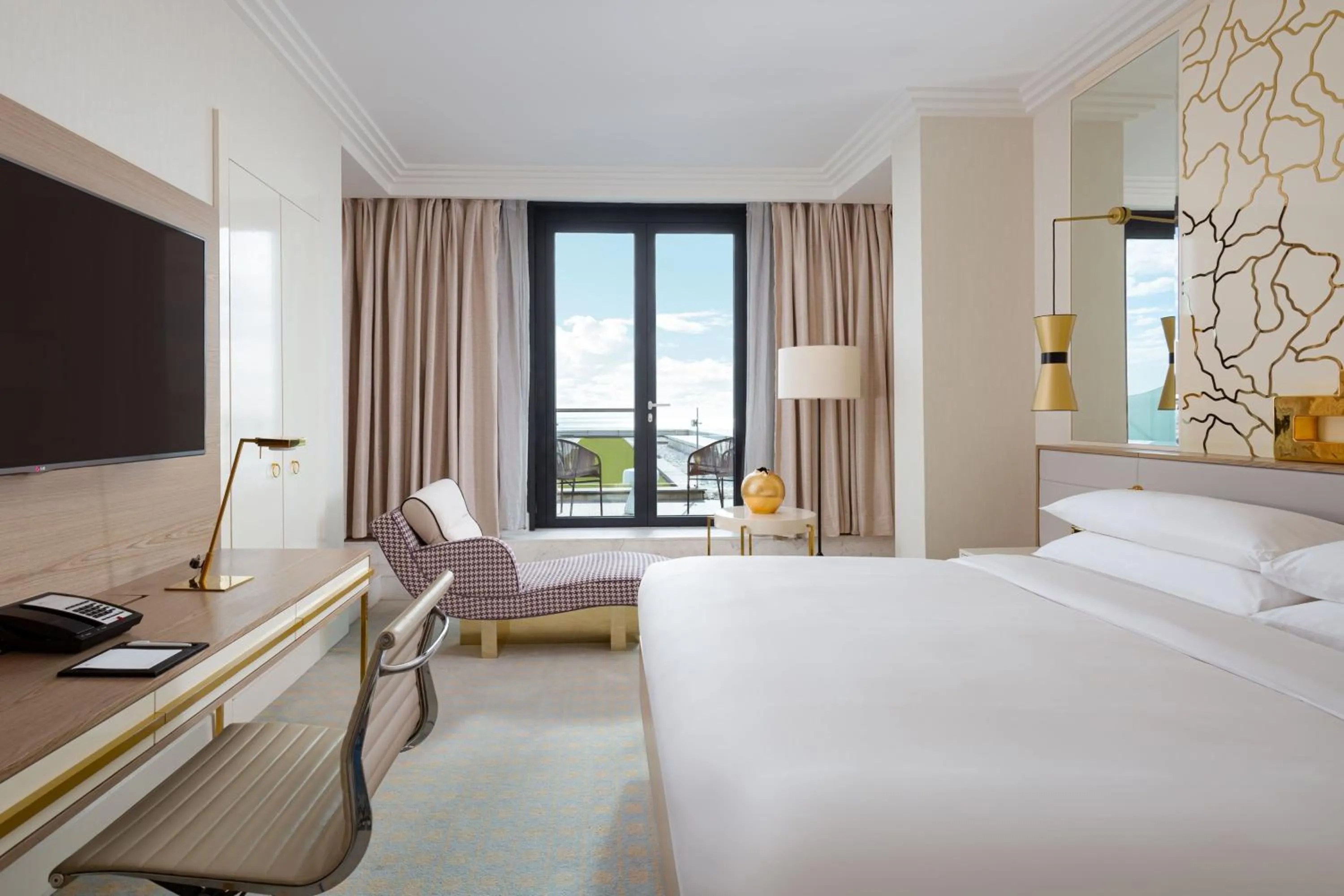 Bedroom, Bed in Baku Marriott Hotel Boulevard