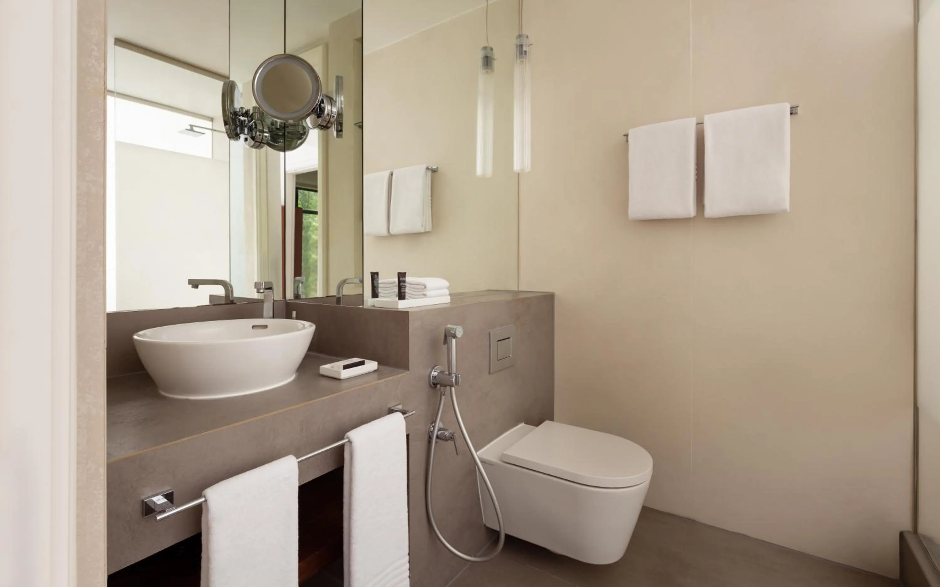 Toilet in Sheraton Baku Intourist