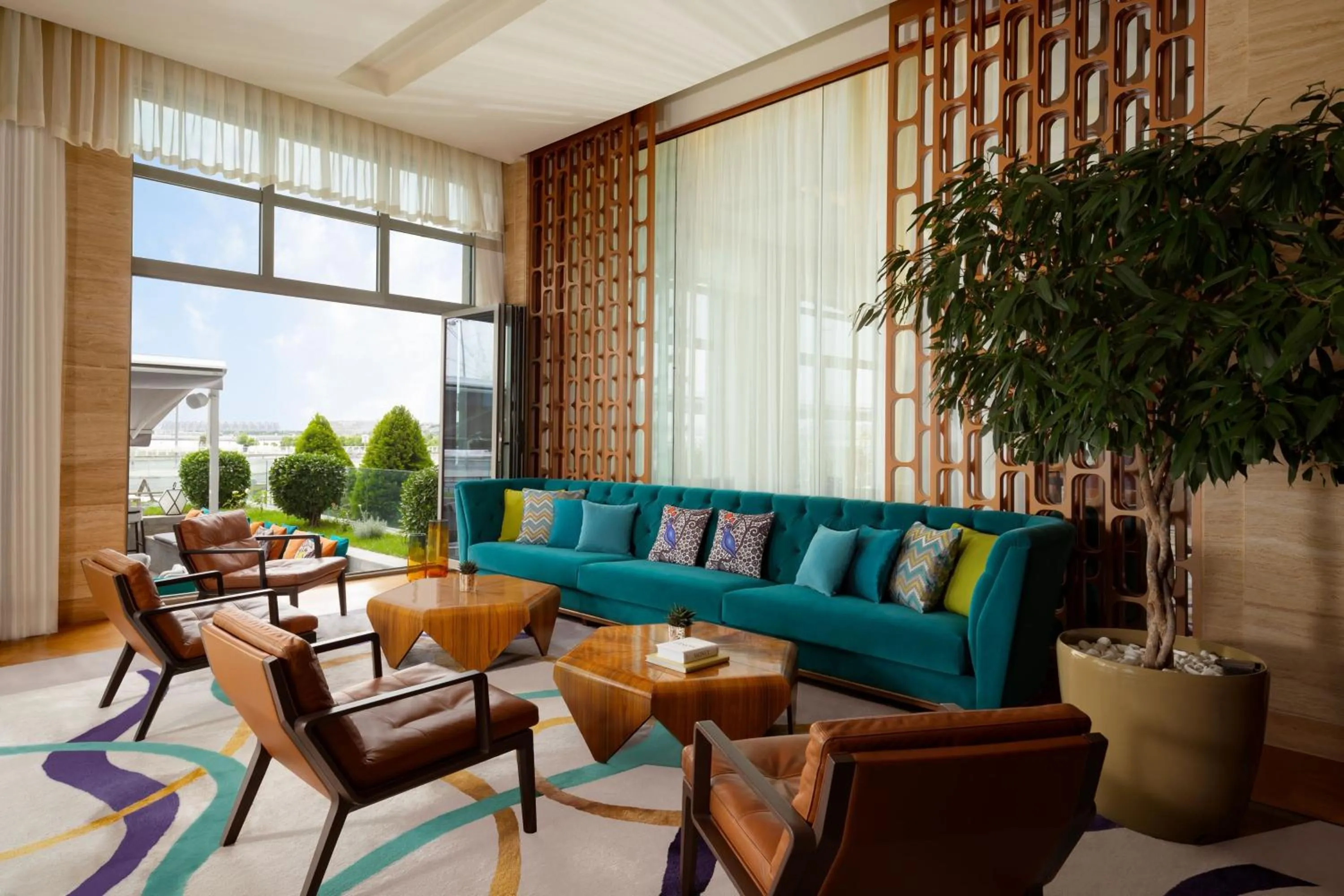 Lounge or bar in Sheraton Baku Intourist