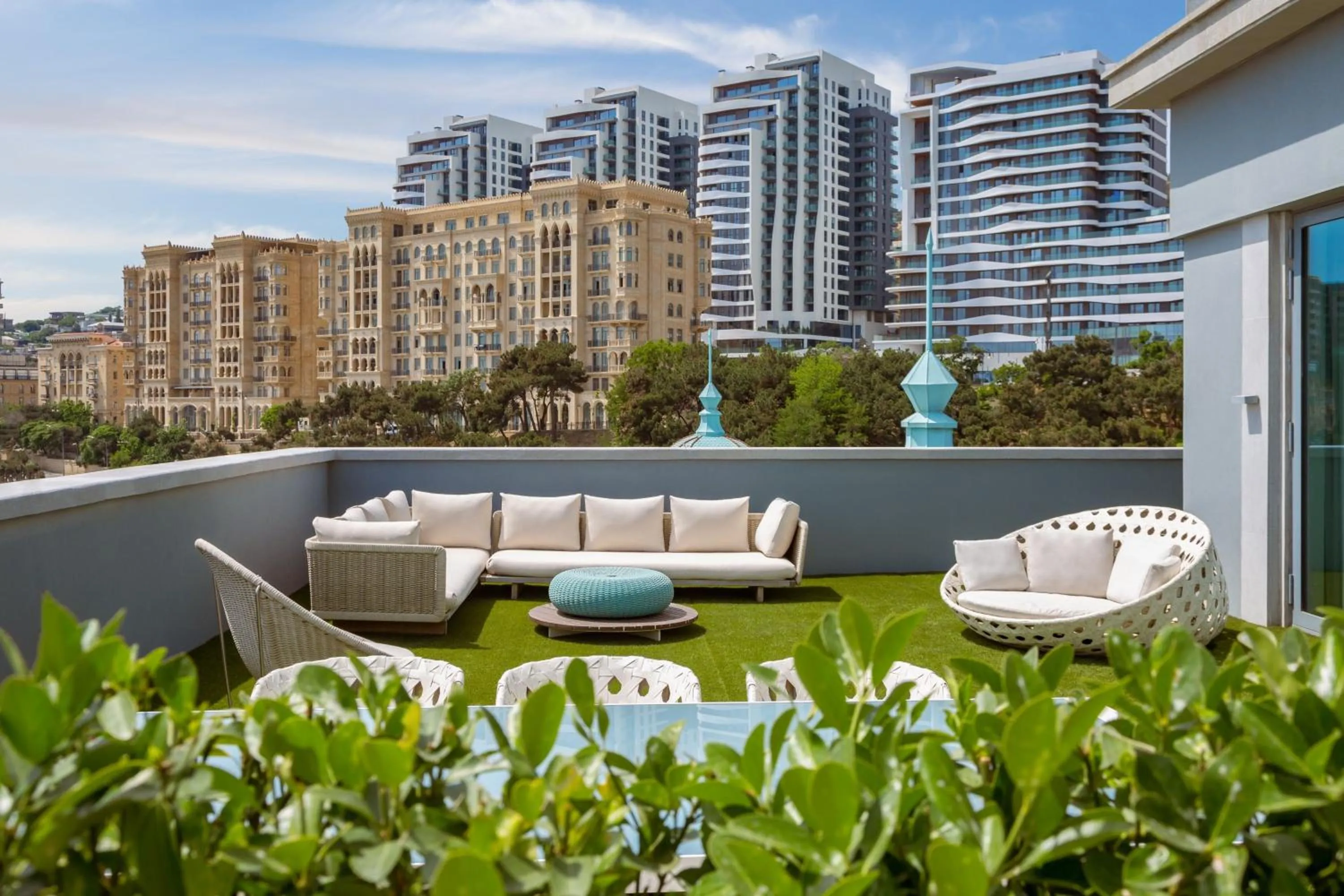Photo of the whole room in Sheraton Baku Intourist