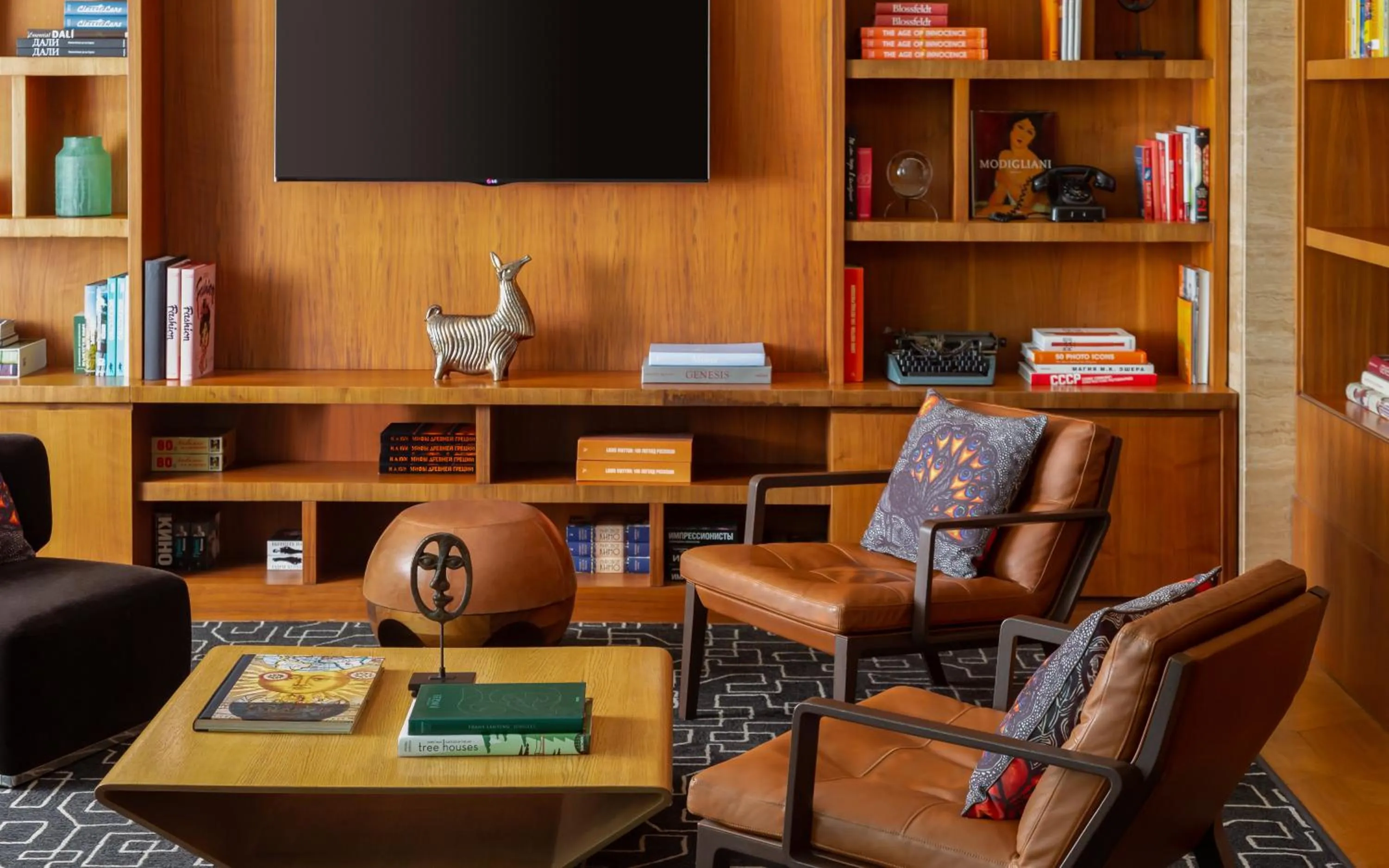 Library in Sheraton Baku Intourist