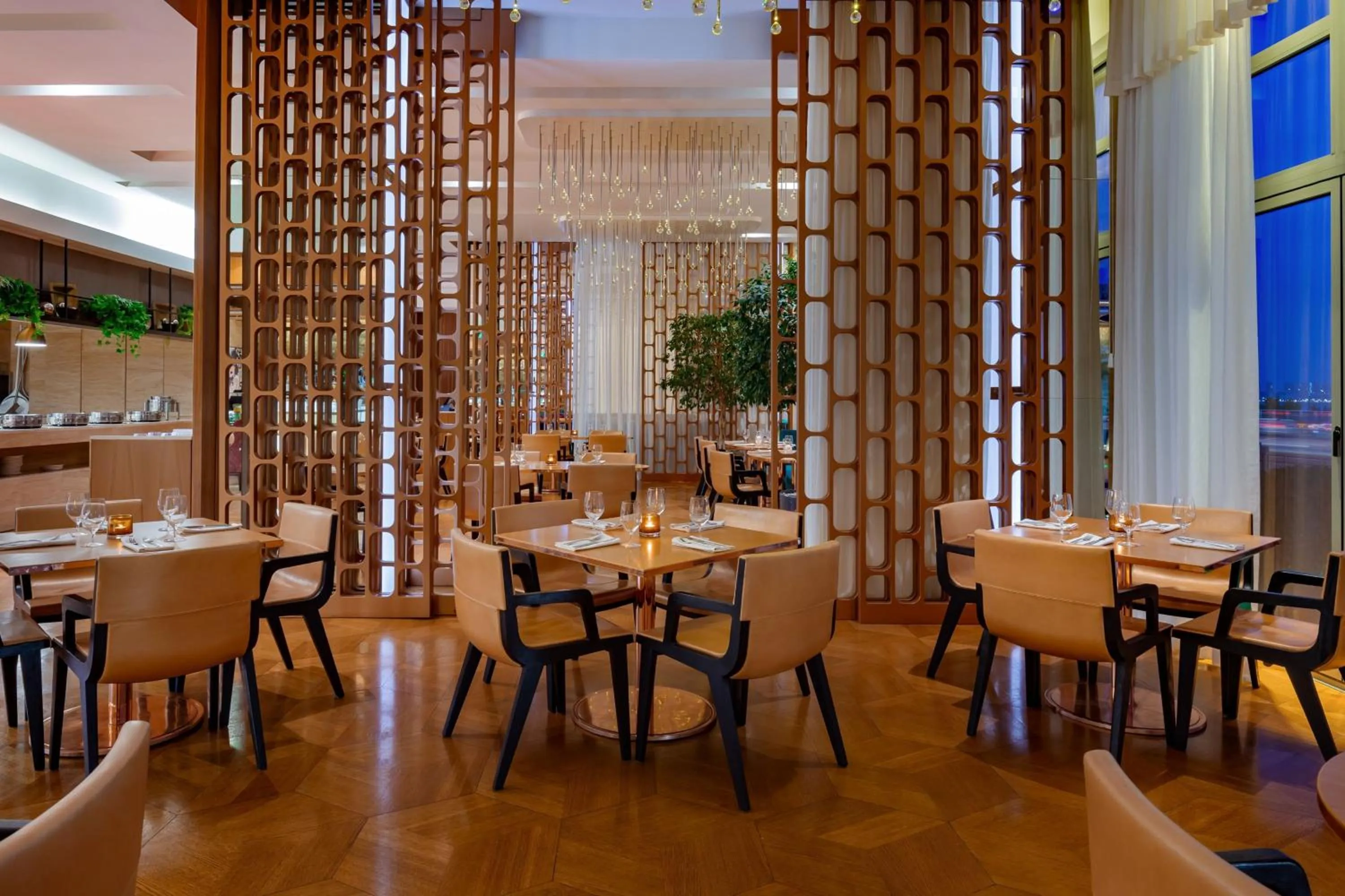 Restaurant/places to eat in Sheraton Baku Intourist