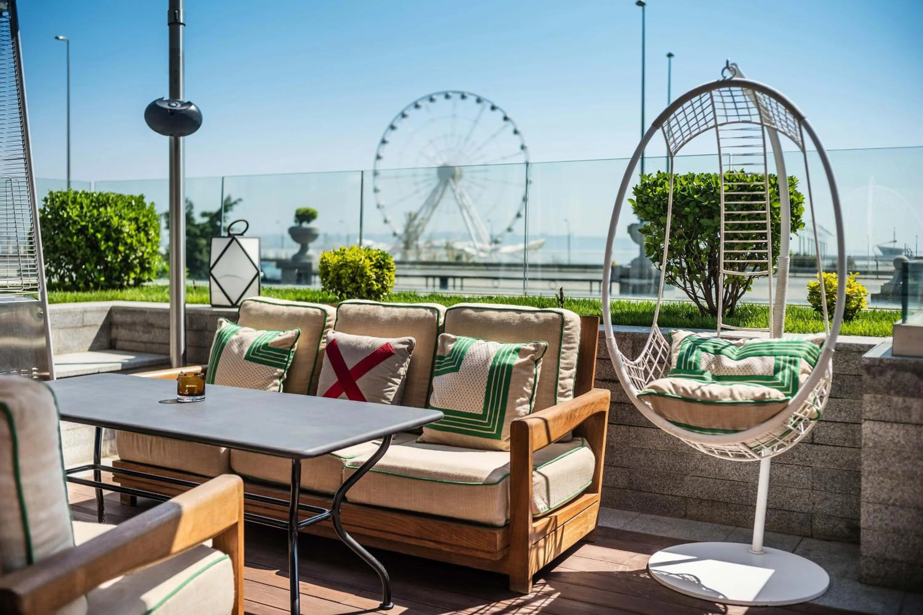 Restaurant/places to eat in Sheraton Baku Intourist