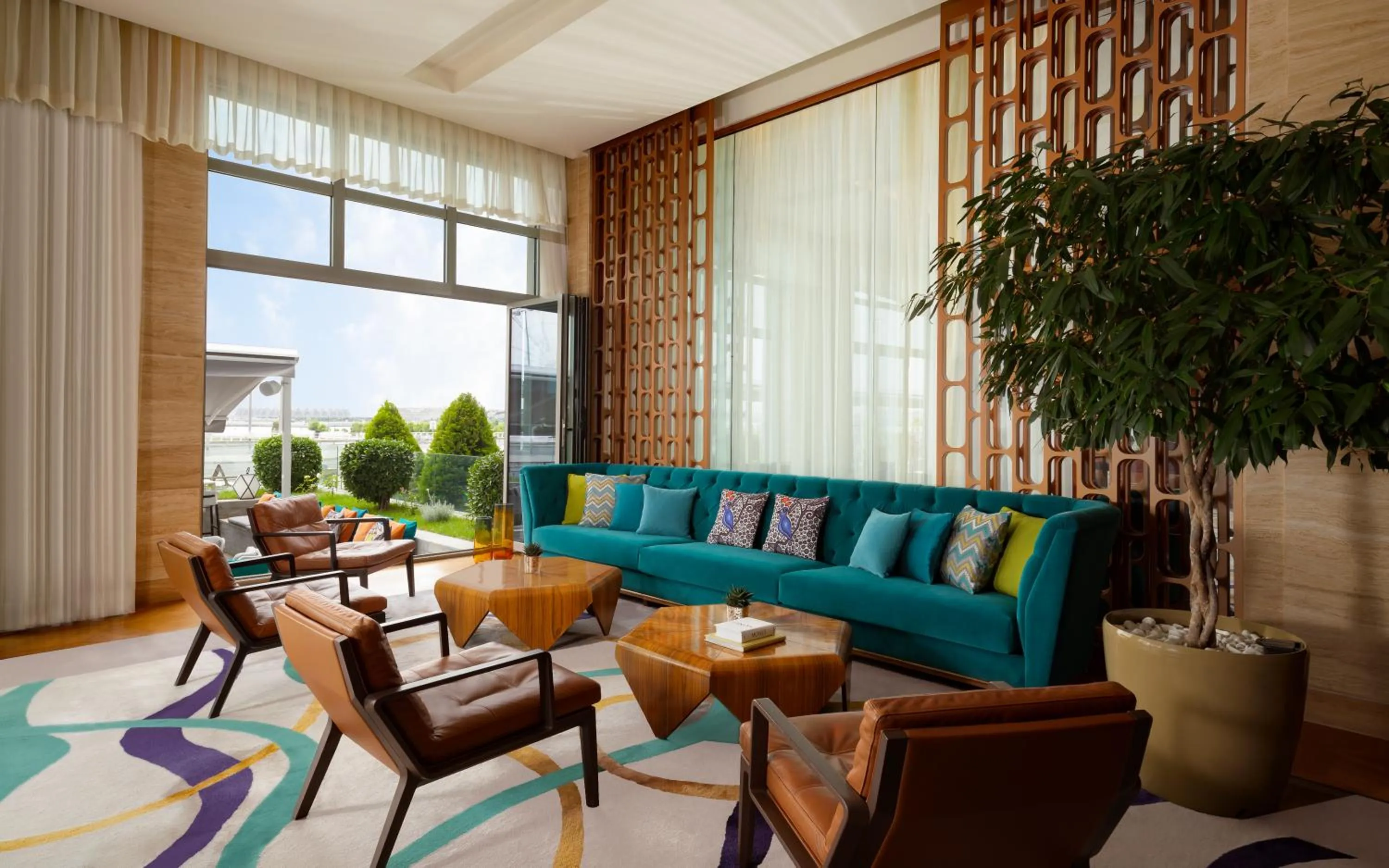 Lounge or bar in Sheraton Baku Intourist