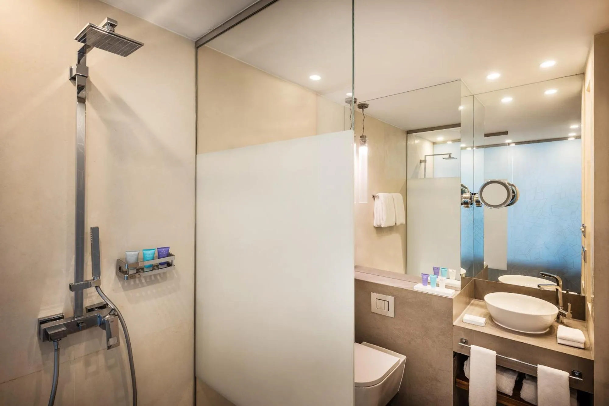 Shower in Sheraton Baku Intourist