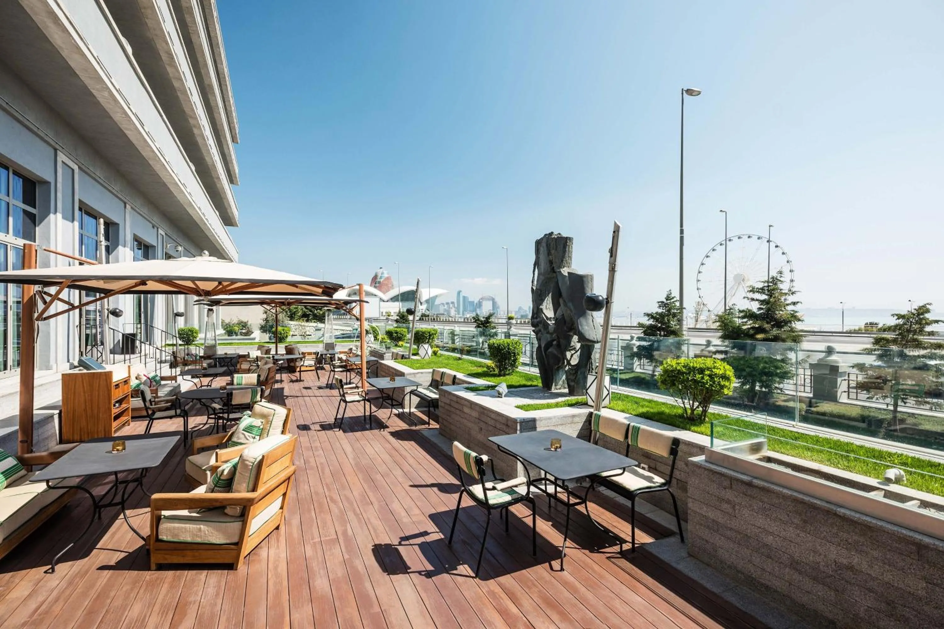 Restaurant/places to eat in Sheraton Baku Intourist