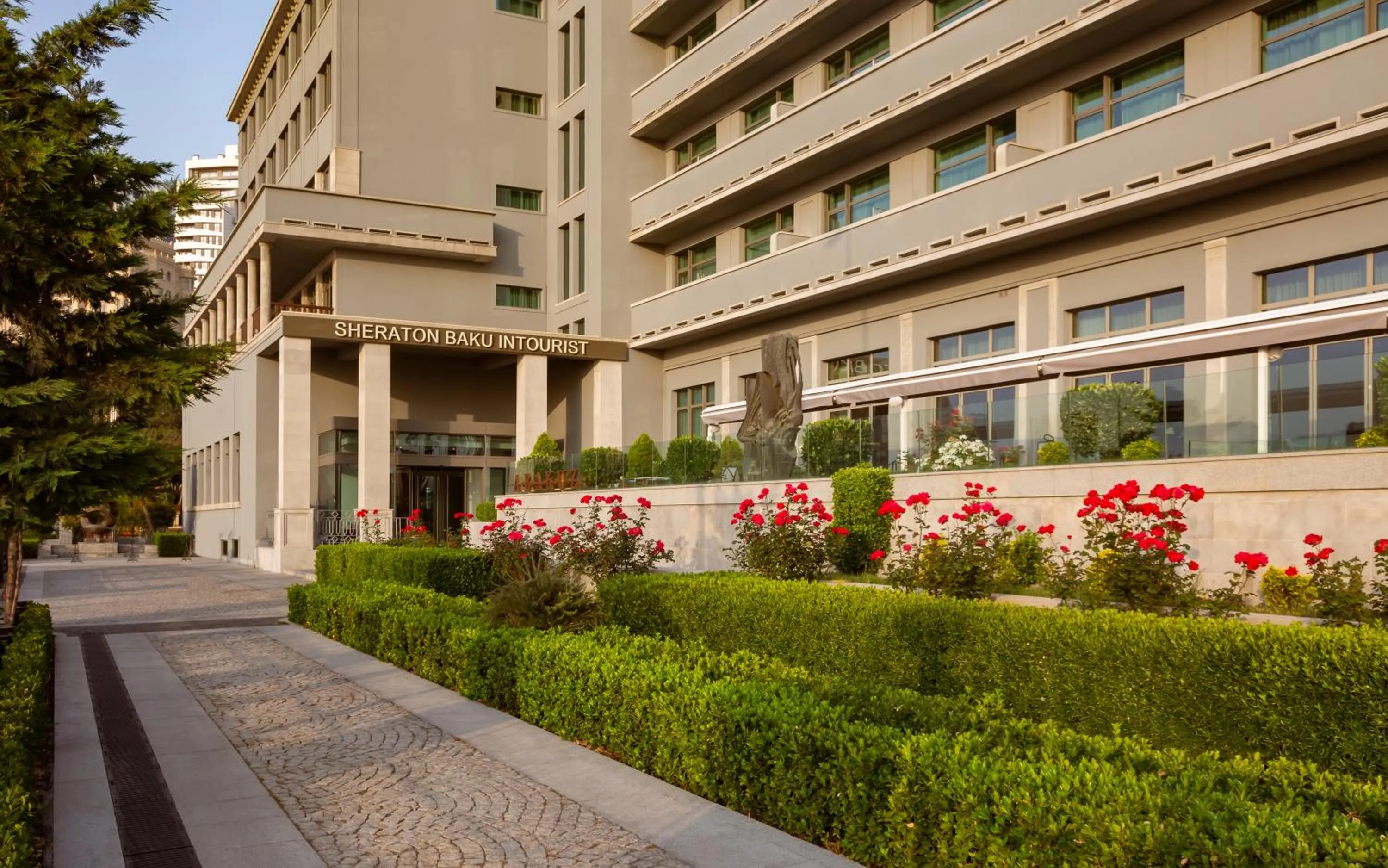 Facade/entrance in Sheraton Baku Intourist