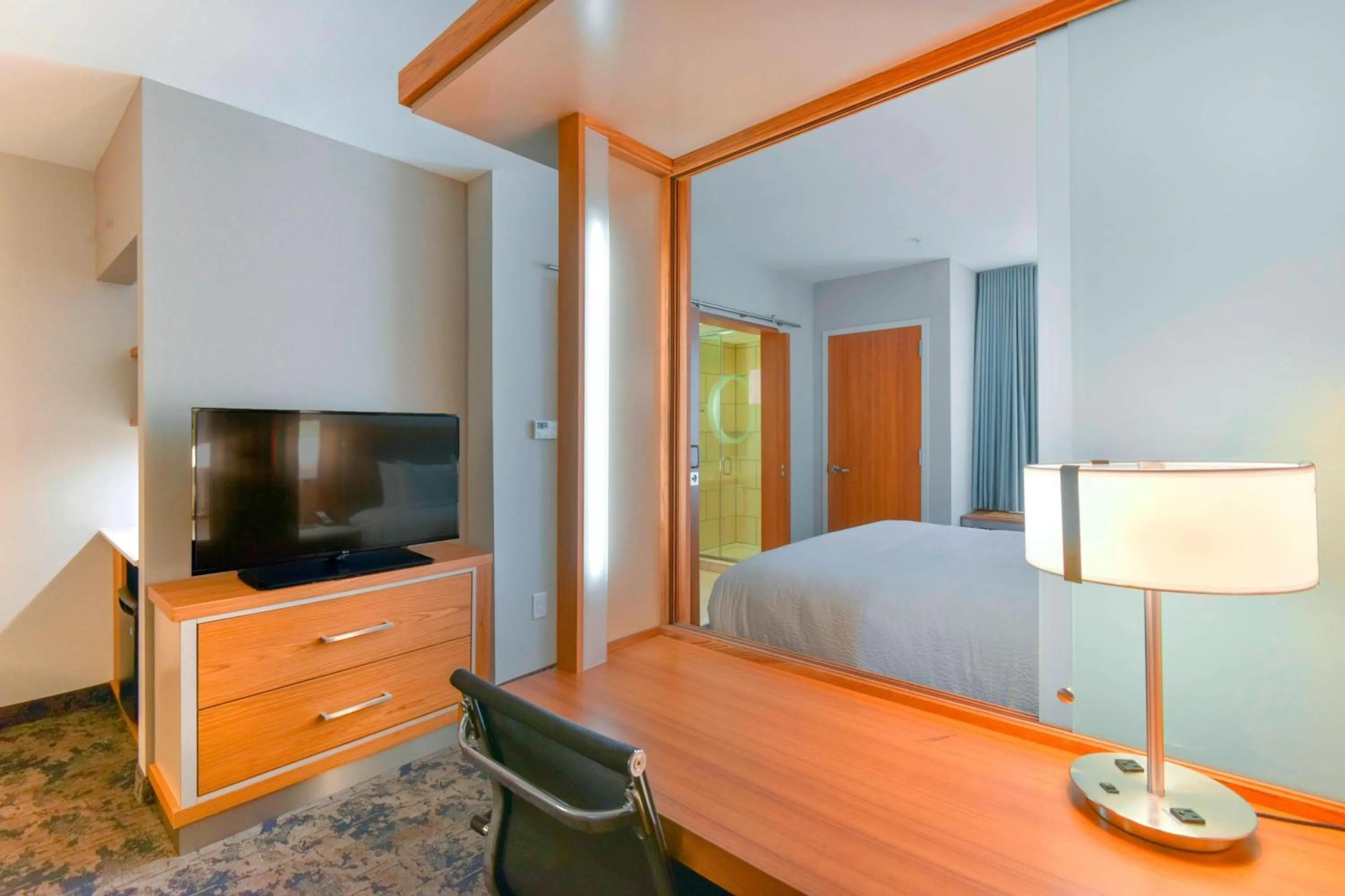 Bedroom, Bed in SpringHill Suites by Marriott Wilmington Wrightsville Beach