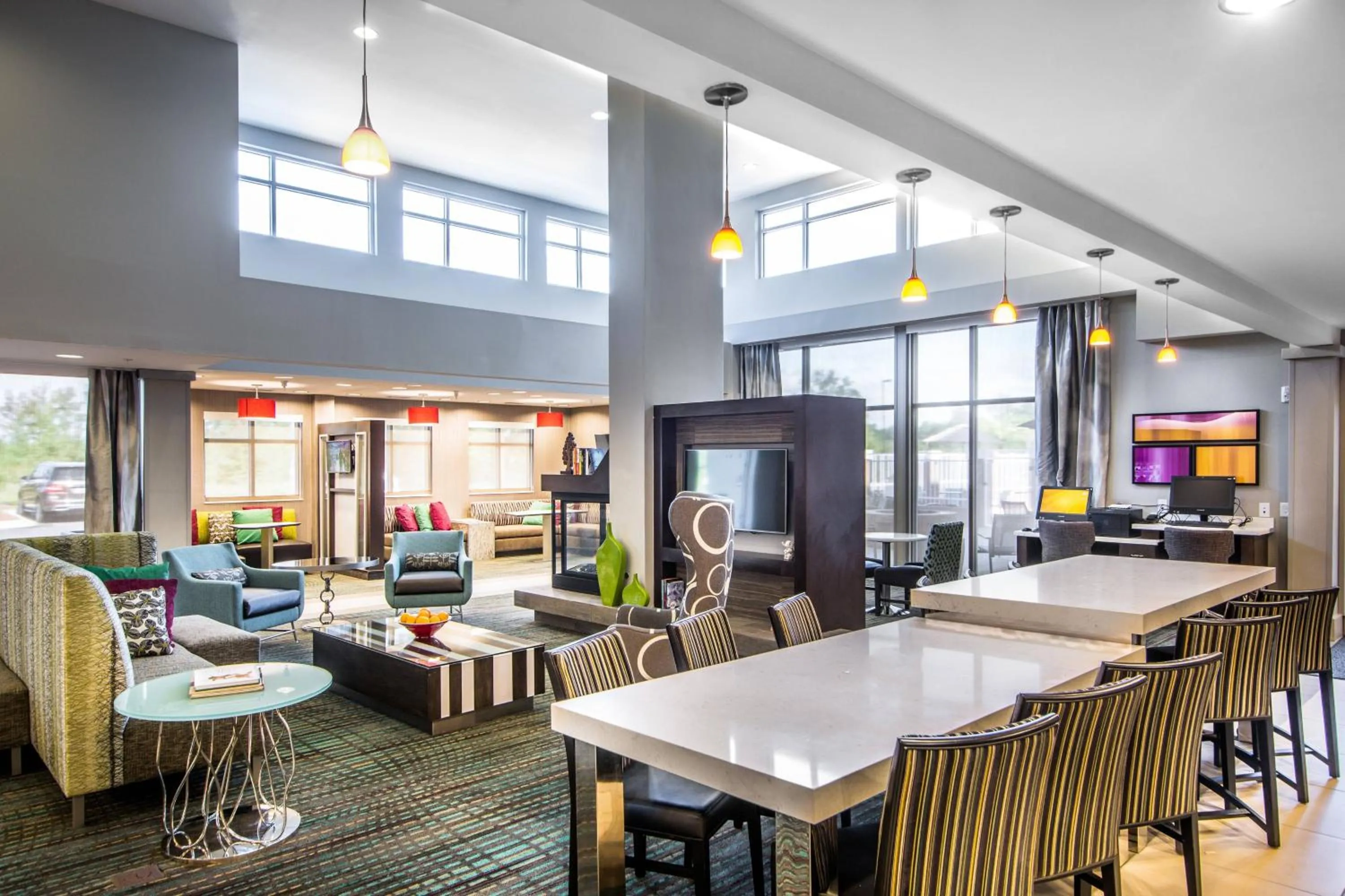 Restaurant/places to eat in Residence Inn by Marriott Savannah Airport