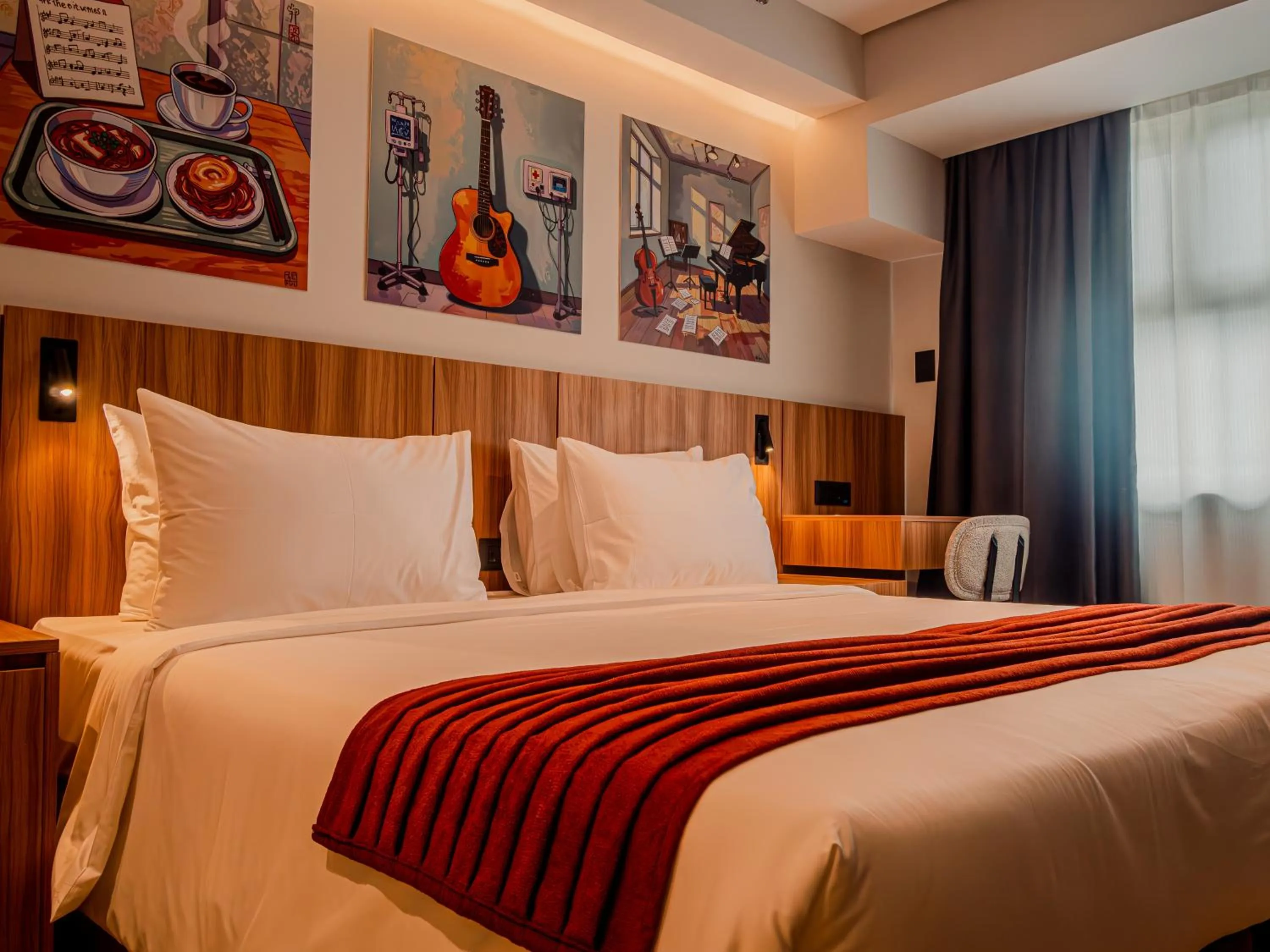 Bed in Novel Hotel Manila