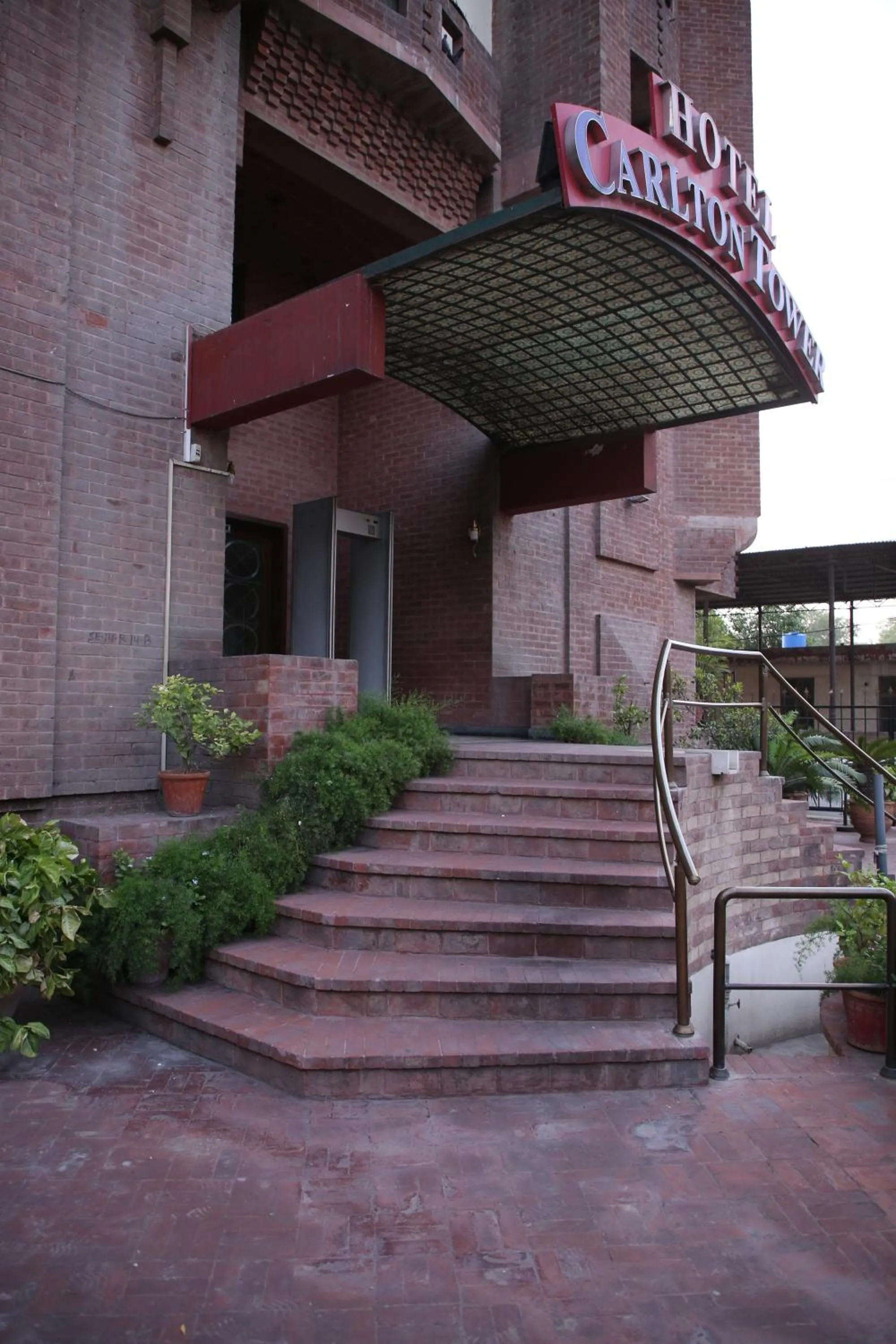 Facade/entrance in Carlton Tower Hotel Lahore