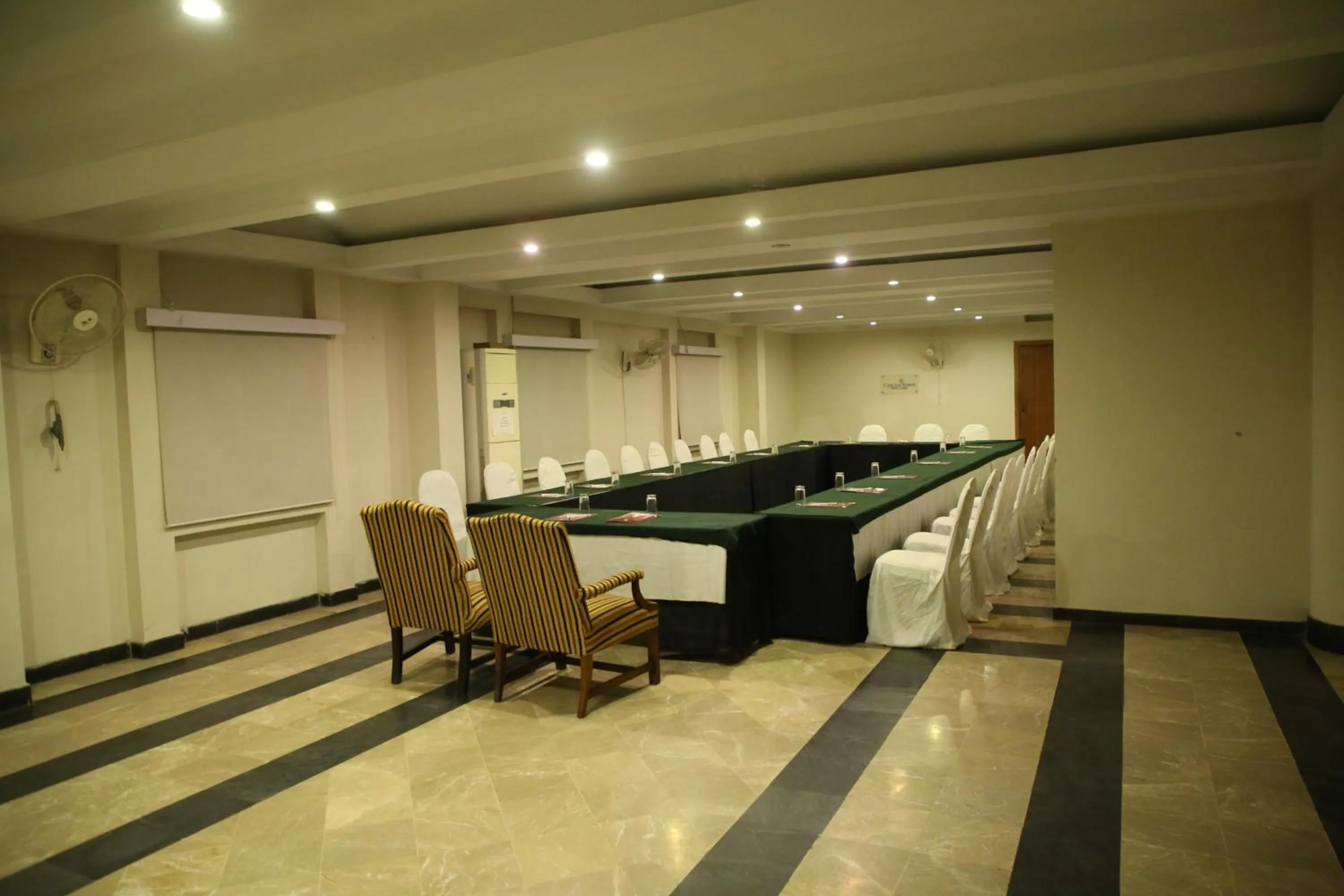 Meeting/conference room in Carlton Tower Hotel Lahore